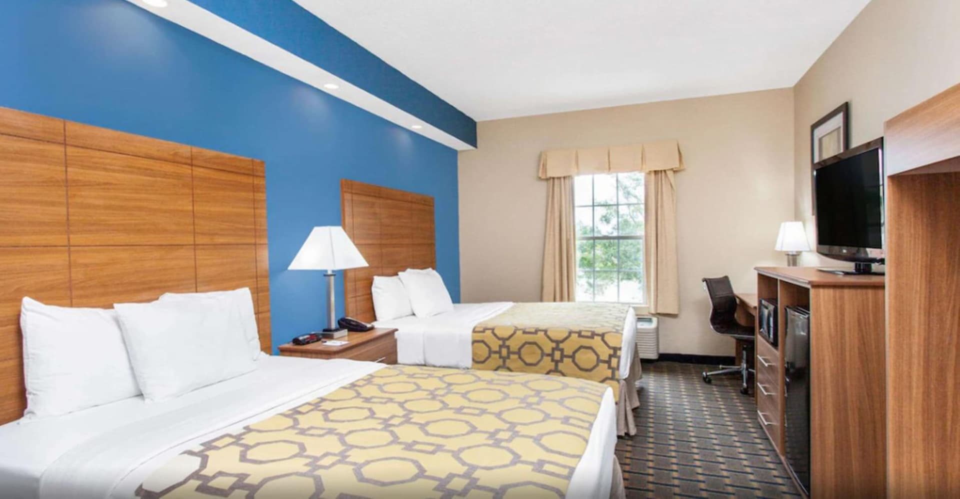 Baymont by Wyndham Jacksonville/Butler Blvd gallery photo in Jacksonville, FL — image 6