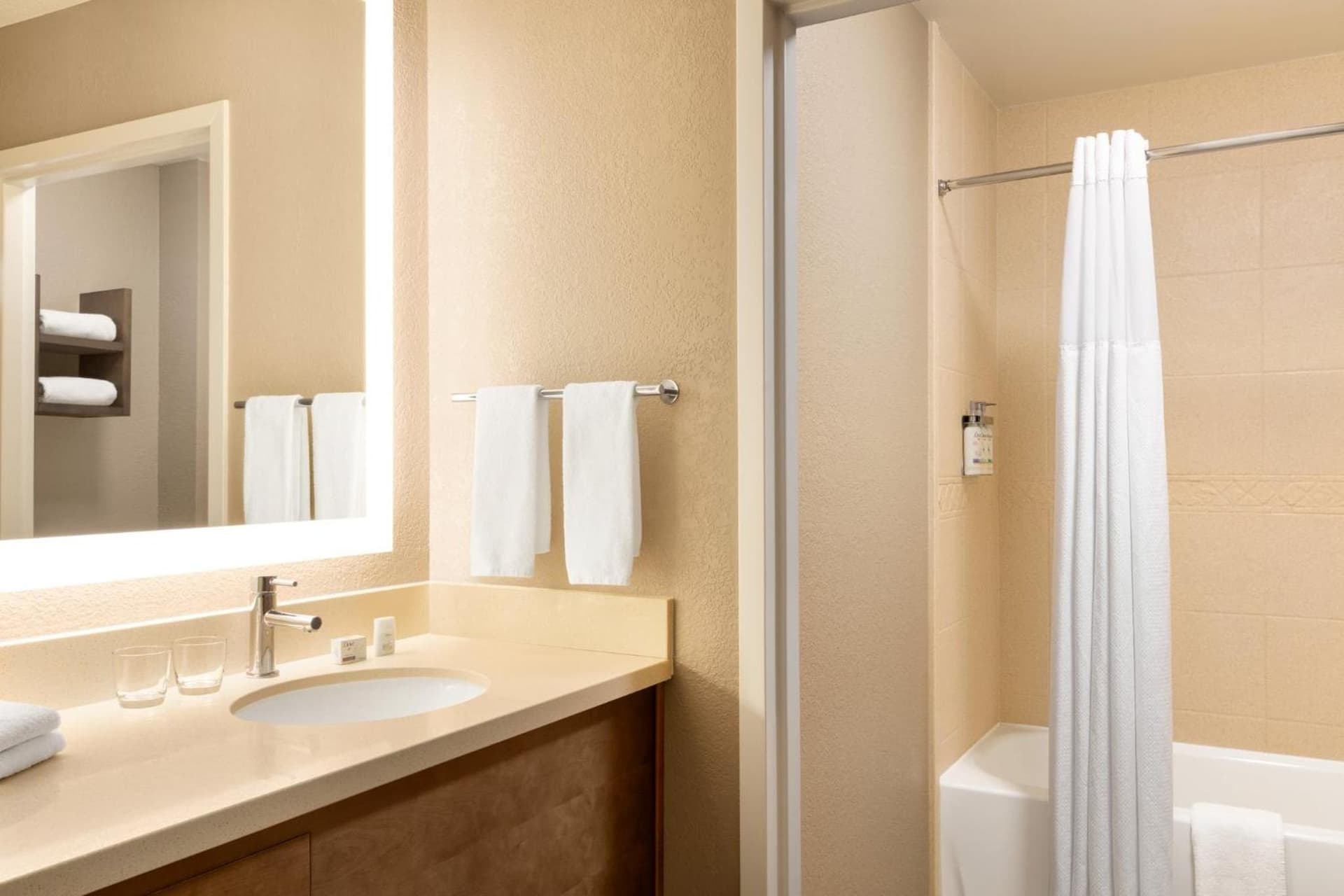 Staybridge Suites Fort Wayne by IHG gallery photo in Fort Wayne, IN — image 22