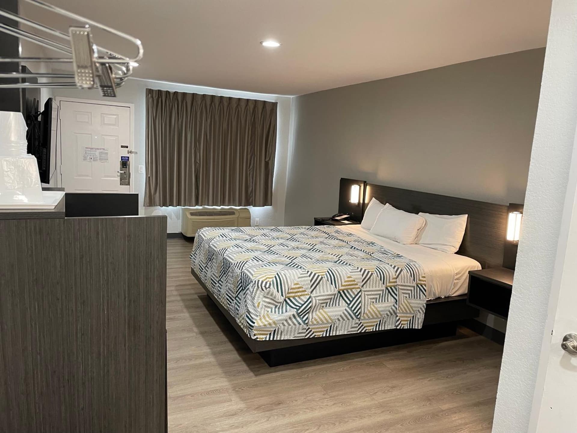 Motel 6-San Diego, CA - Southbay gallery photo in Chula Vista, CA — image 21