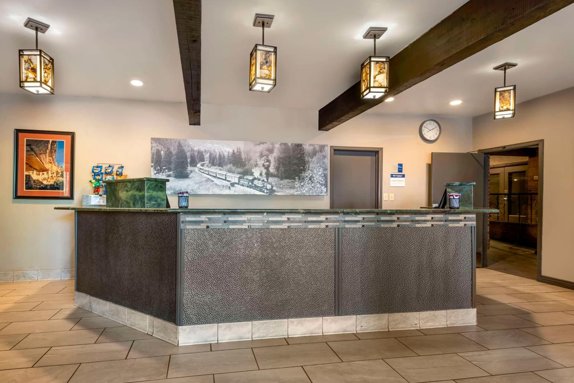 Best Western Plus Rio Grande Inn interior in Durango, CO — gallery photo 2