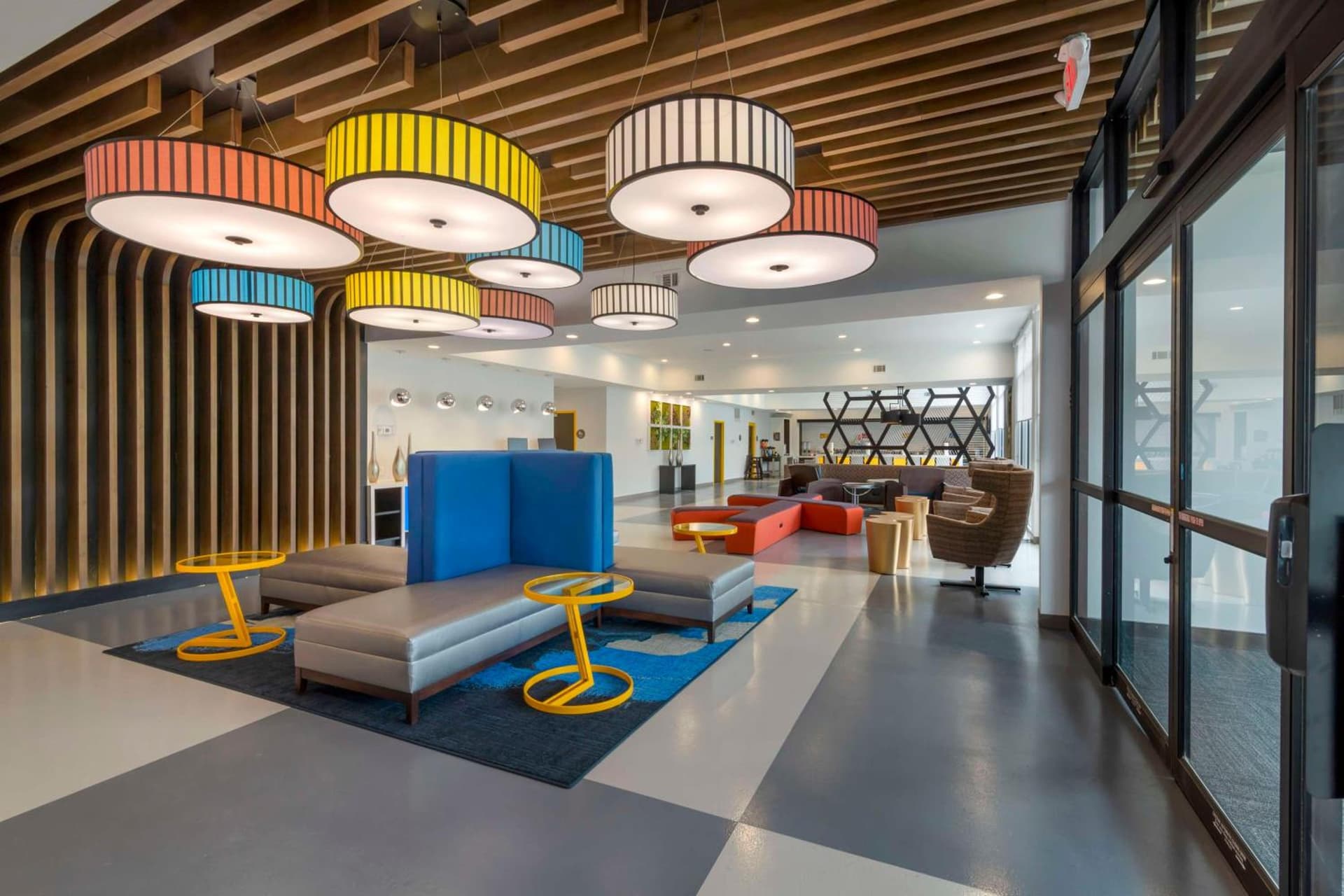GLo Best Western Pooler - Savannah Airport Hotel interior in Savannah, GA — gallery photo 2