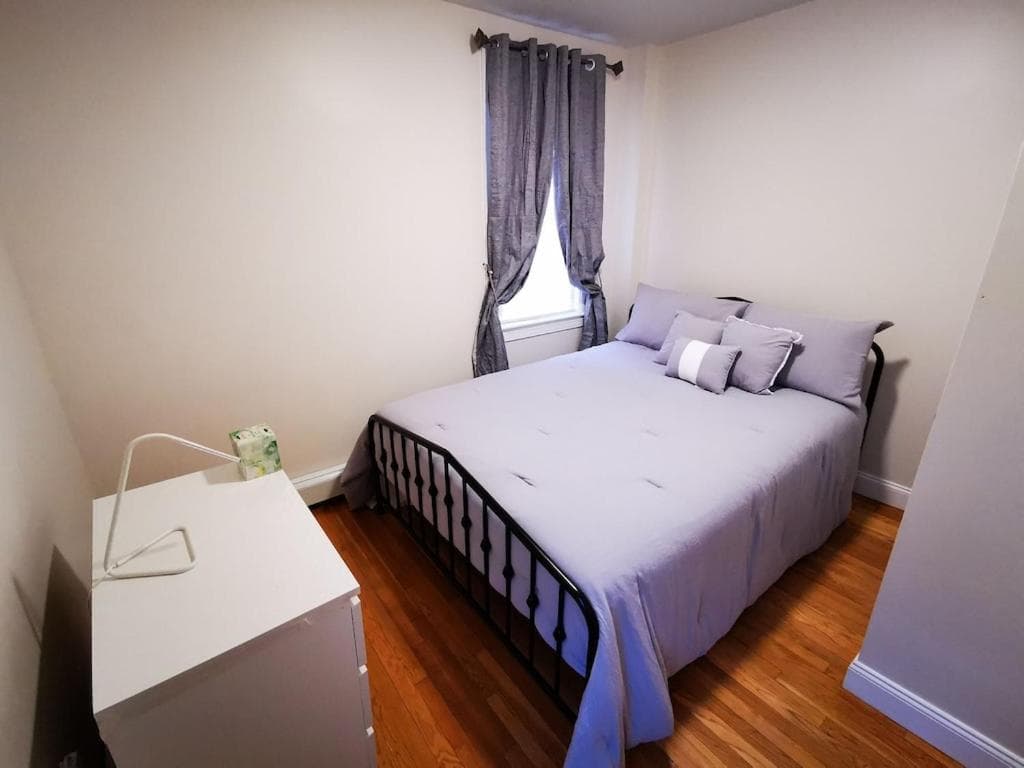 Location+Comfort+Convenience property views in Boston, MA — gallery photo 3