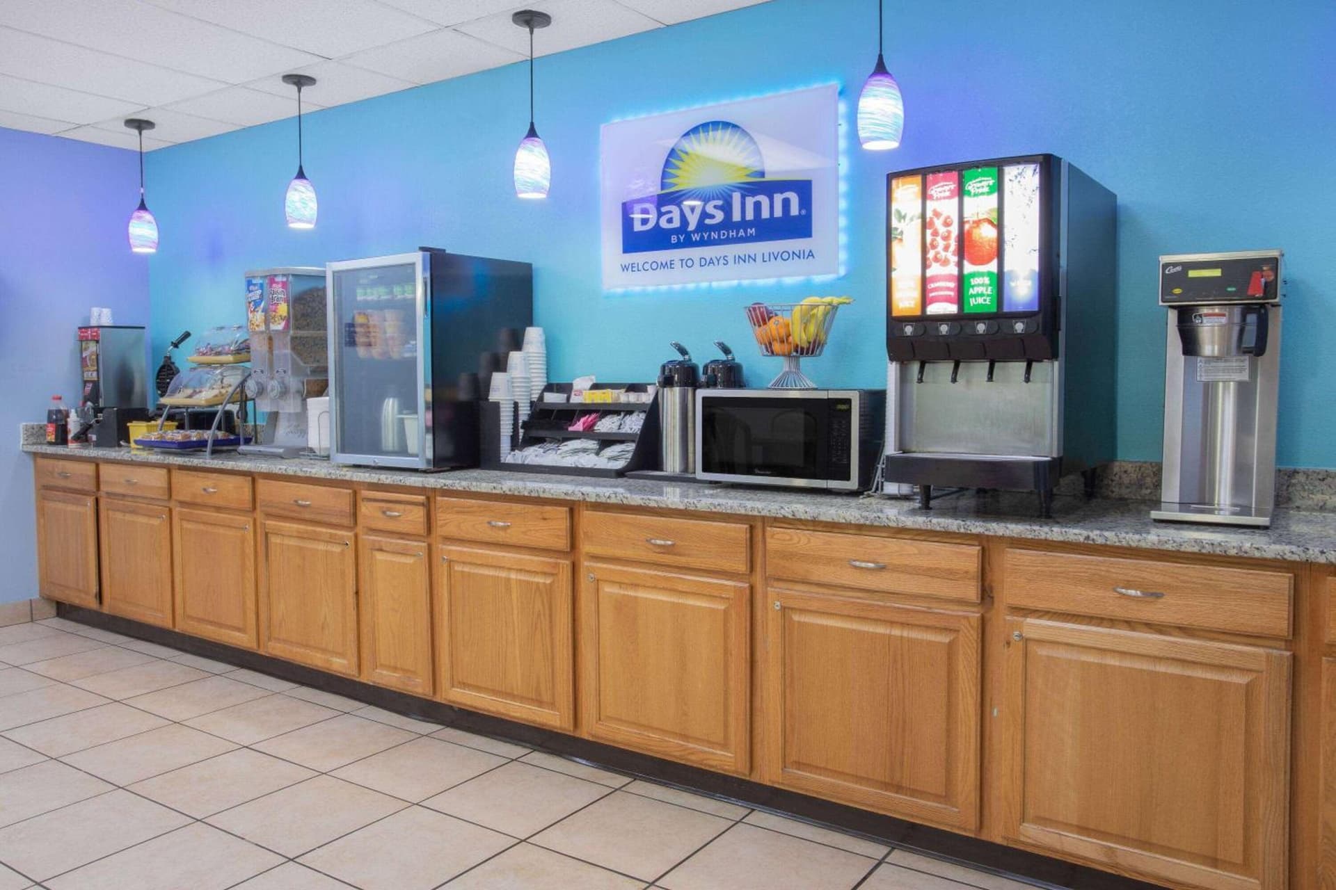 Days Inn by Wyndham Livonia Canton Detroit gallery photo in Livonia, MI — image 18