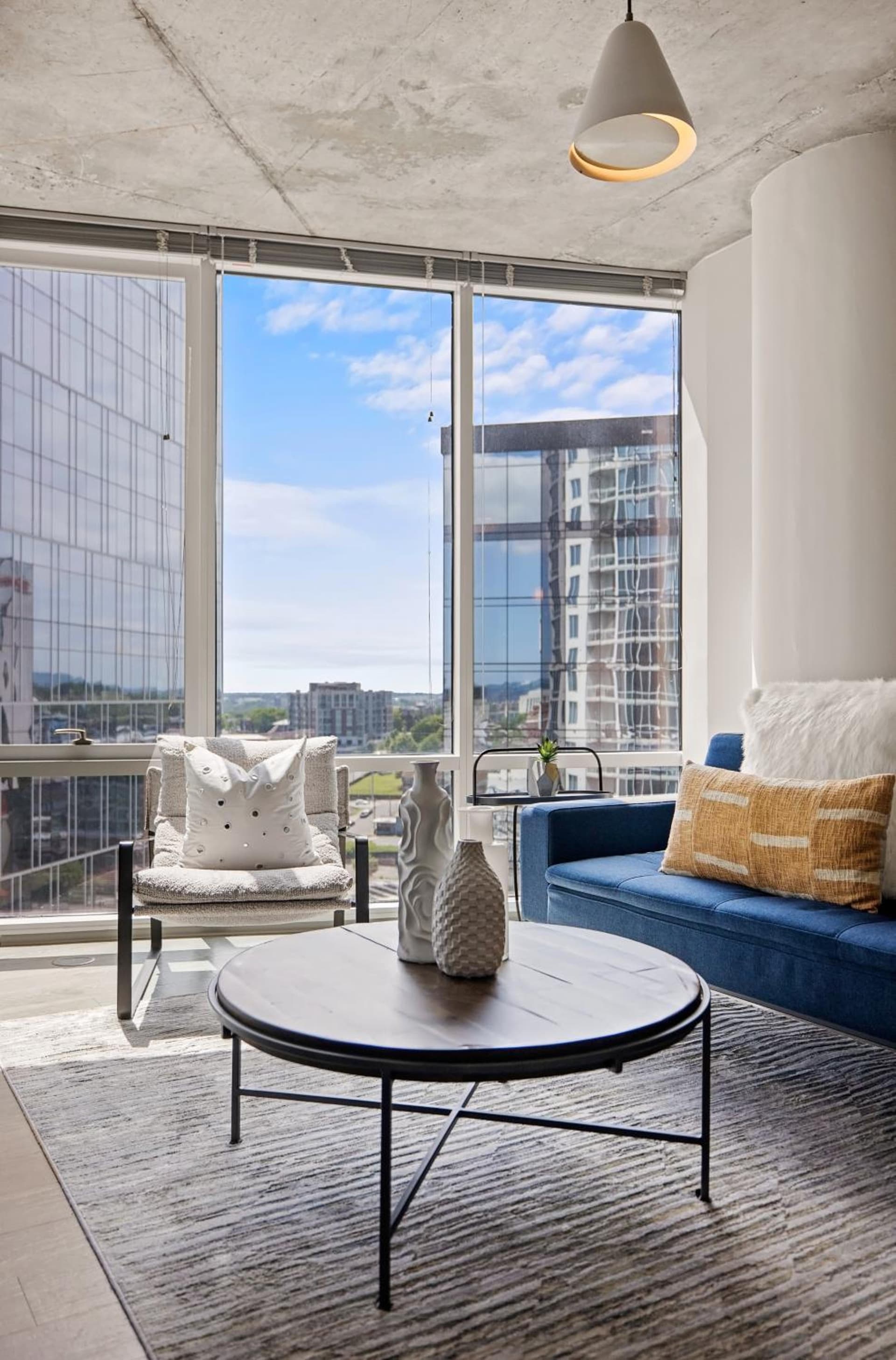 Placemakr Premier SoBro gallery photo in Nashville, TN — image 97