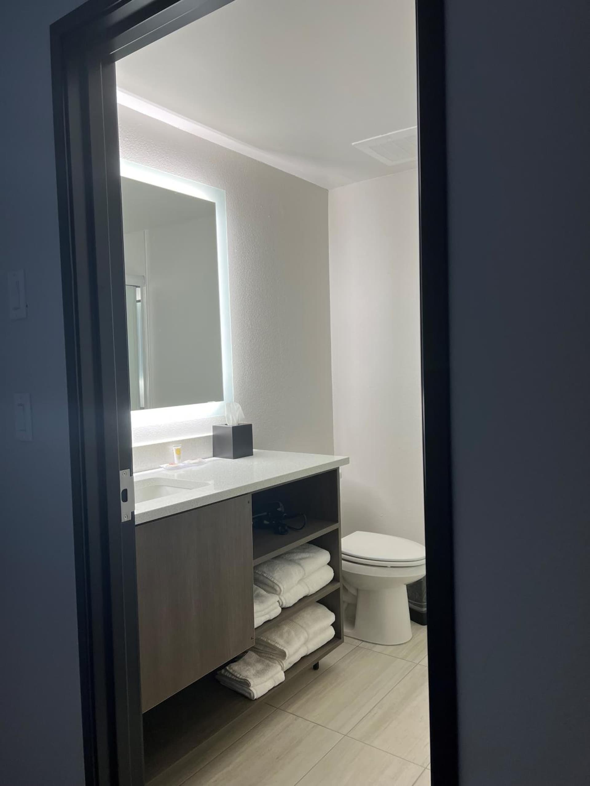 Comfort Inn & Suites New Port Richey Downtown District gallery photo in New Port Richey, FL — image 42