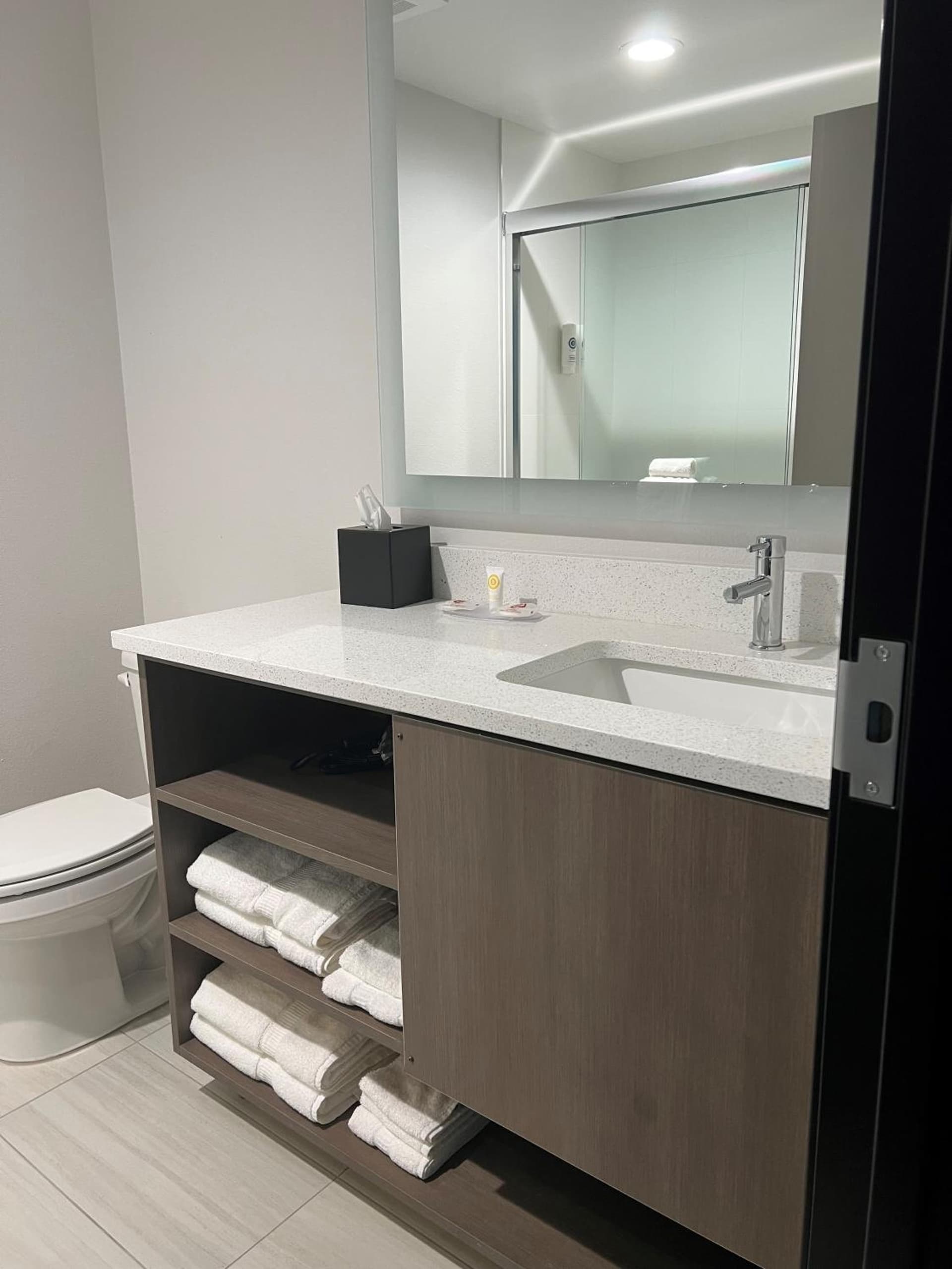 Comfort Inn & Suites New Port Richey Downtown District gallery photo in New Port Richey, FL — image 7