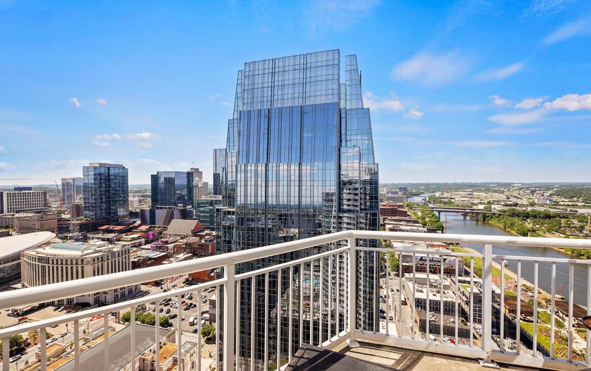 Placemakr Premier SoBro gallery photo in Nashville, TN — image 171