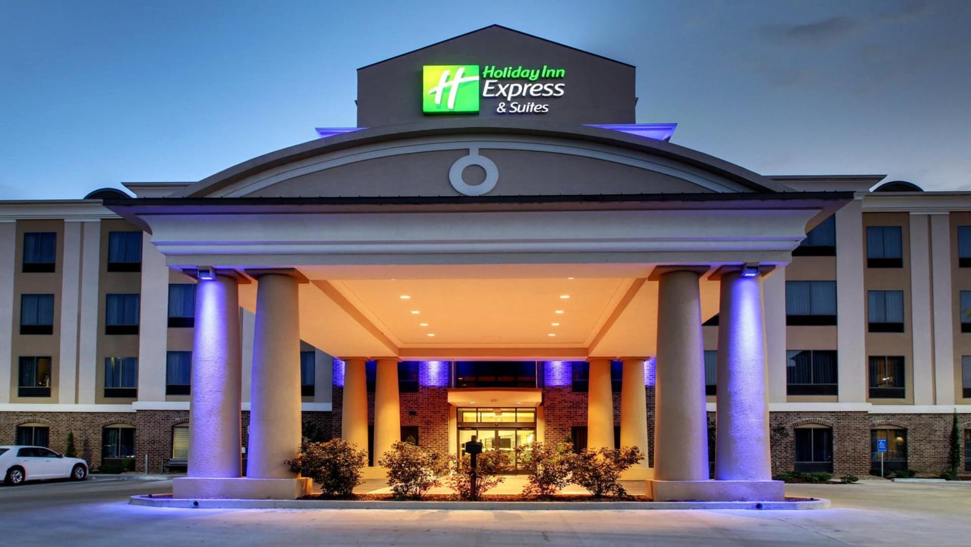 Holiday Inn Express Natchez South West by IHG featured exterior or lobby in Natchez, MS — similar hotel