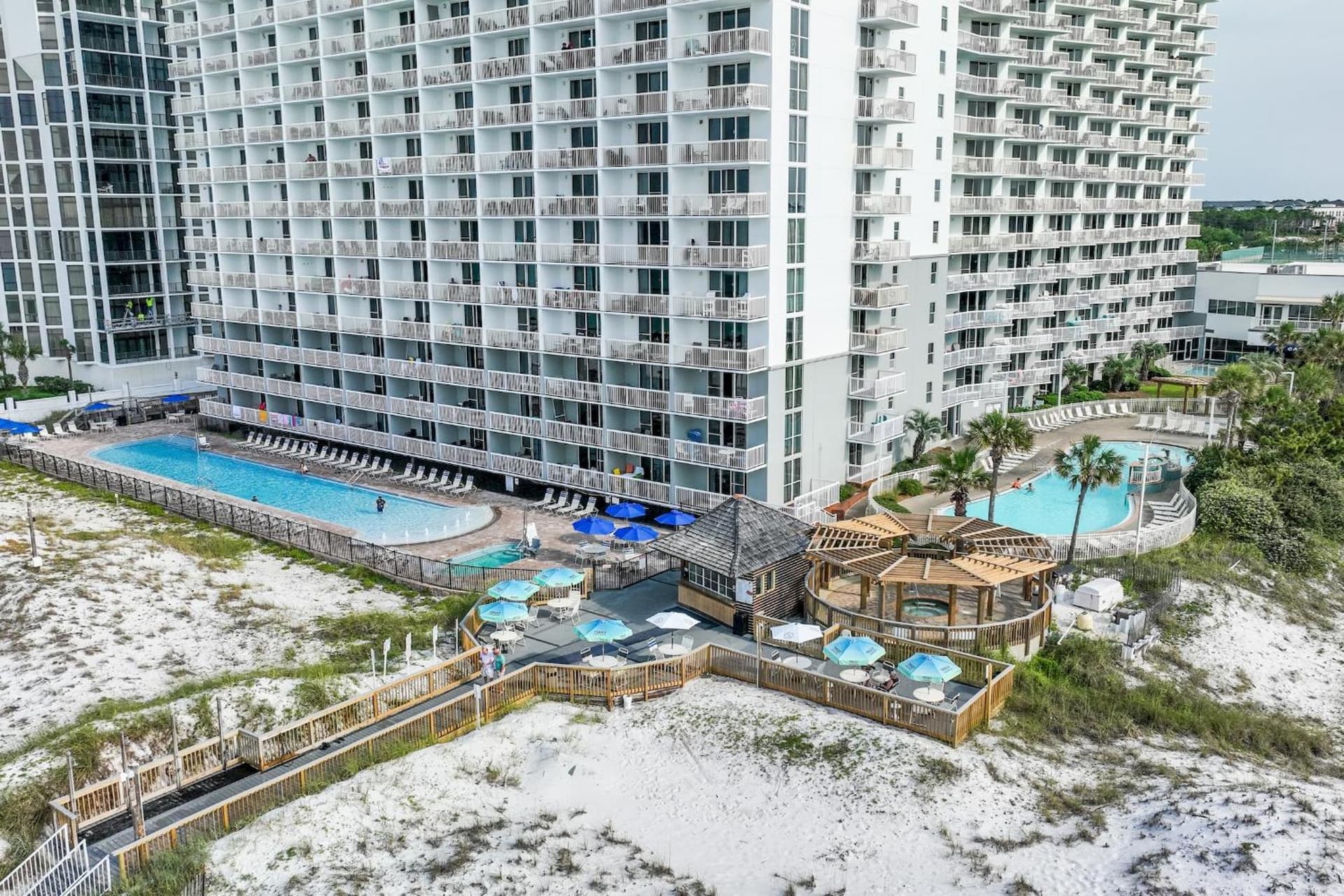 Beachfront Retreat- "The Getaway" interior in Destin, FL — gallery photo 2