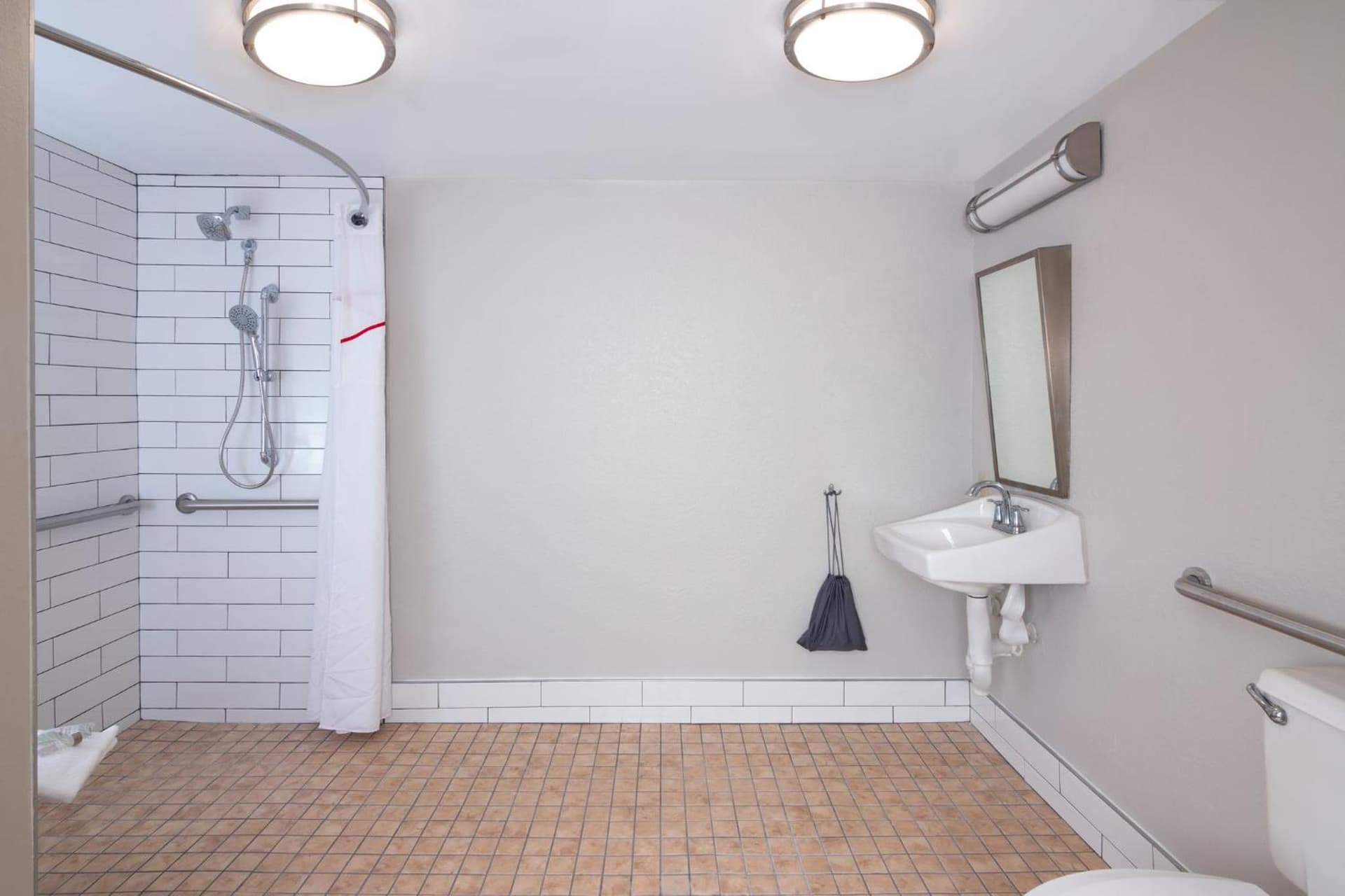 Red Roof Inn PLUS Miami Airport gallery photo in Miami, FL — image 12