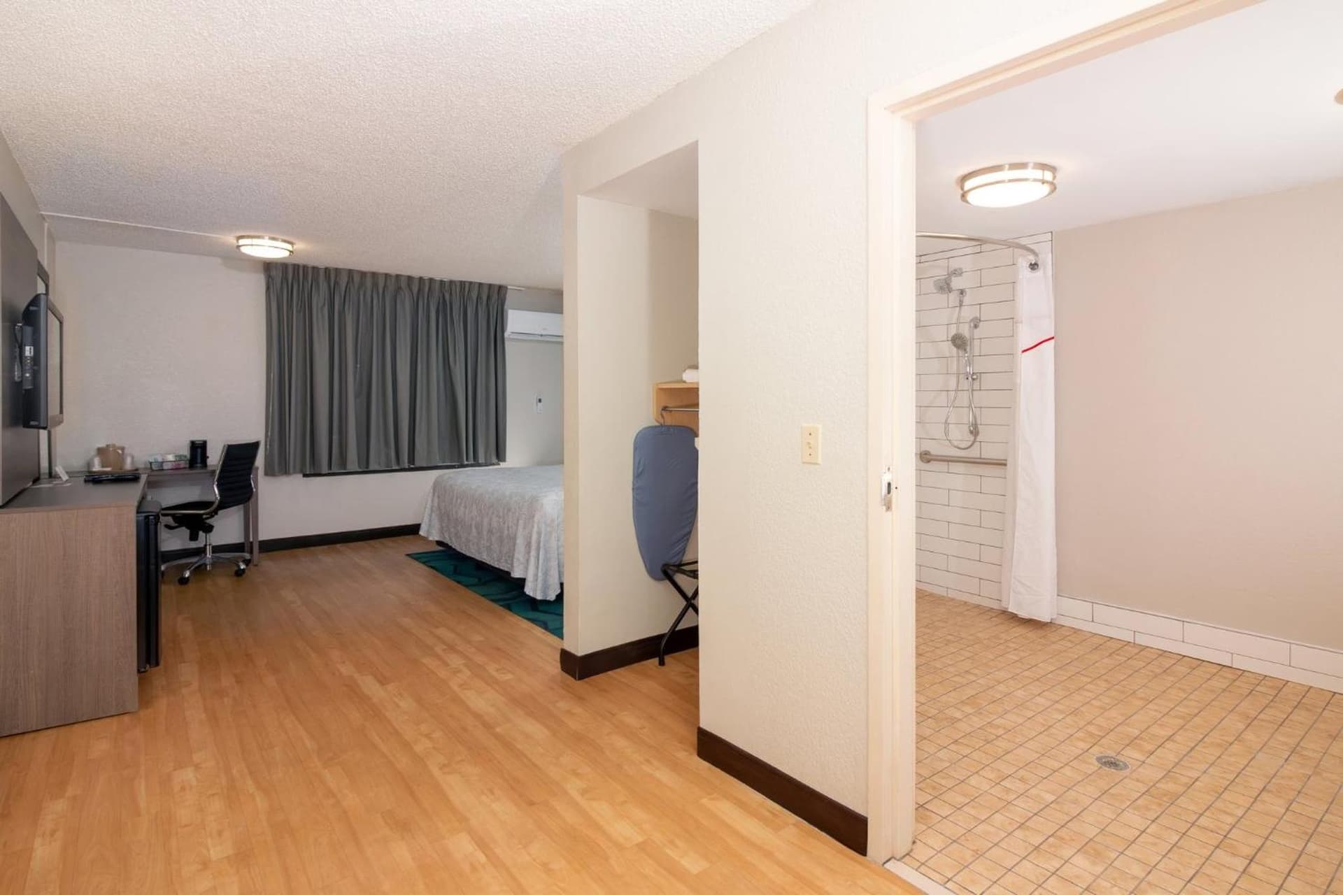 Red Roof Inn PLUS Miami Airport gallery photo in Miami, FL — image 22