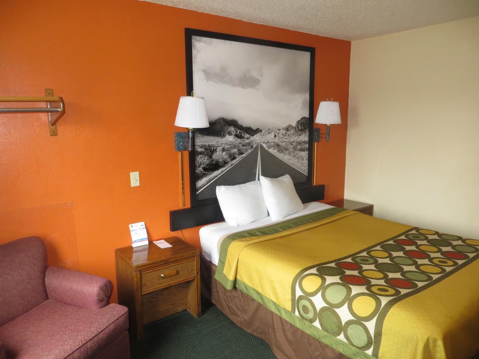 Super 8 by Wyndham Waco University Area gallery photo in Waco, TX — image 6