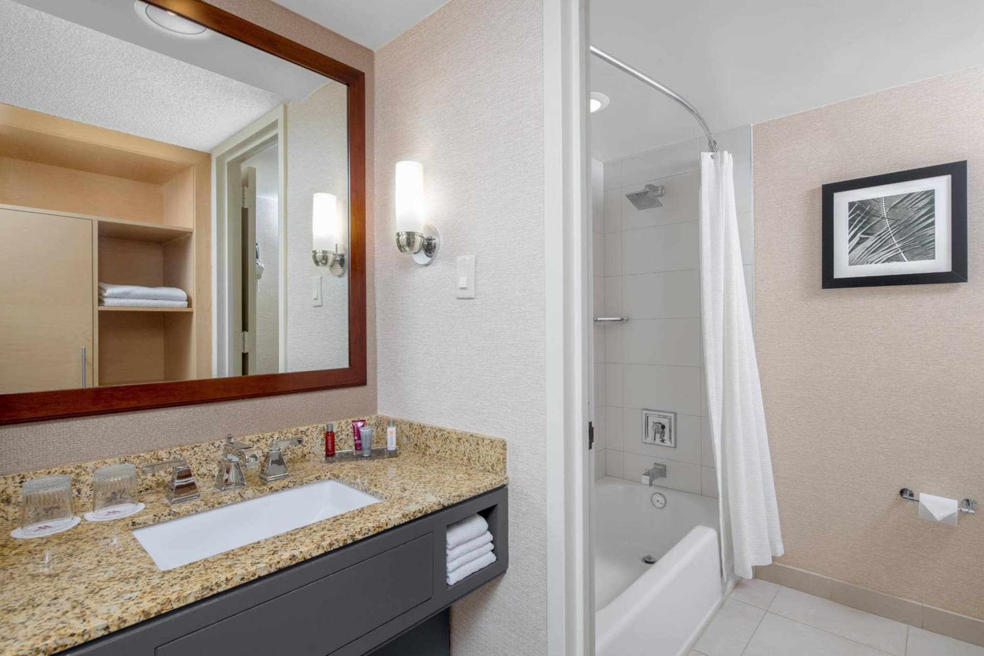 Boca Raton Marriott at Boca Center gallery photo in Boca Raton, FL — image 15