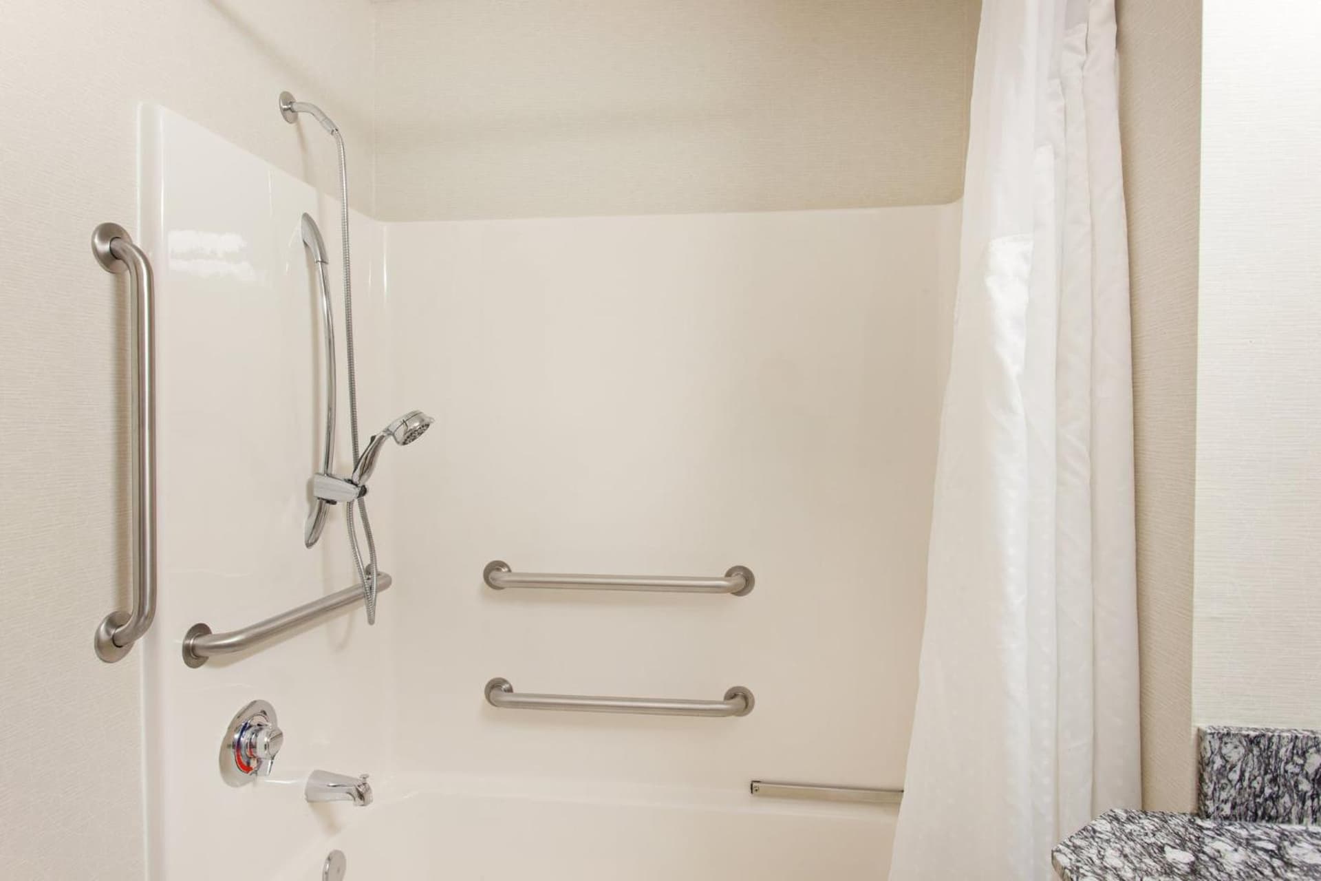 Holiday Inn Express & Suites Seattle Downtown - Lake Union by IHG gallery photo in Seattle, WA — image 31