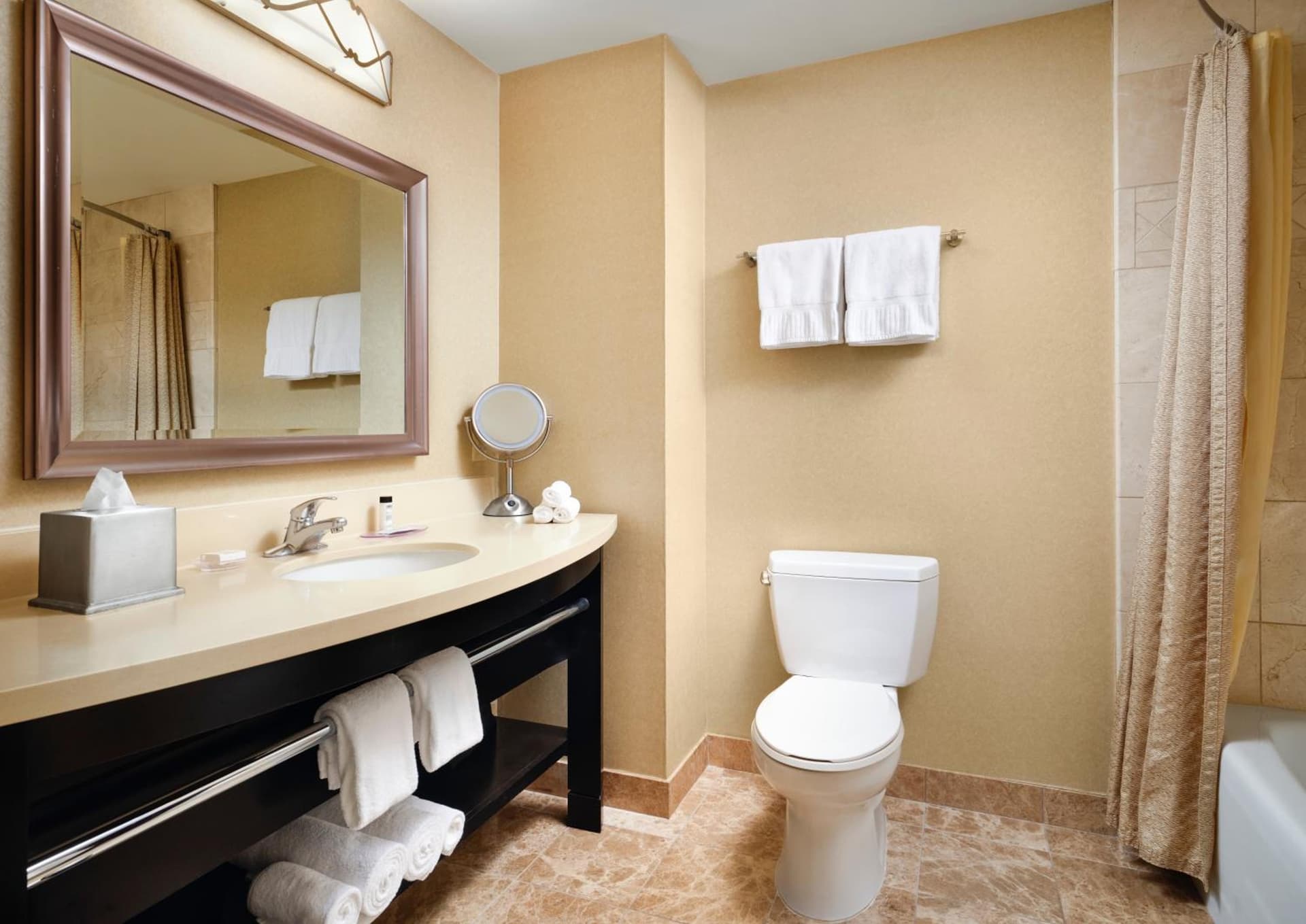 West Inn & Suites gallery photo in Carlsbad, CA — image 17
