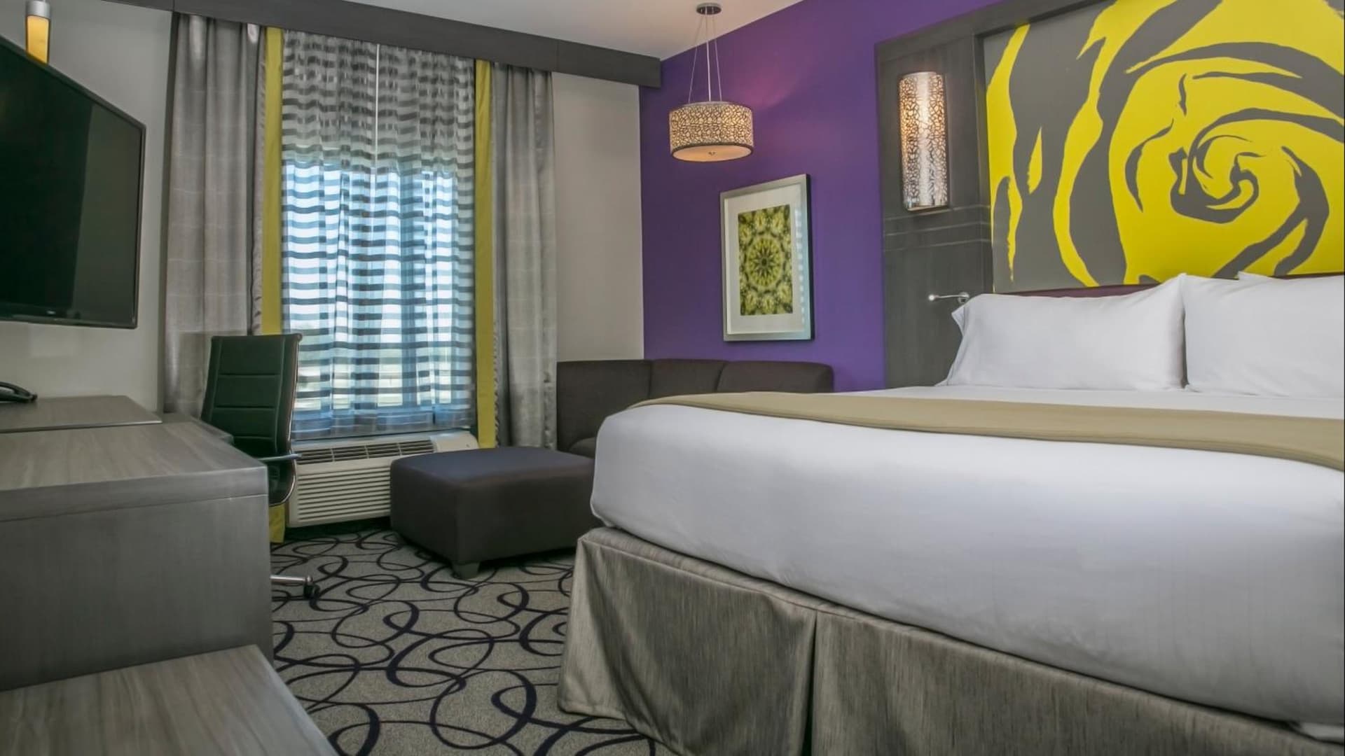 Holiday Inn Express & Suites Garland E - Lake Hubbard I30 by IHG gallery photo in Garland, TX — image 17