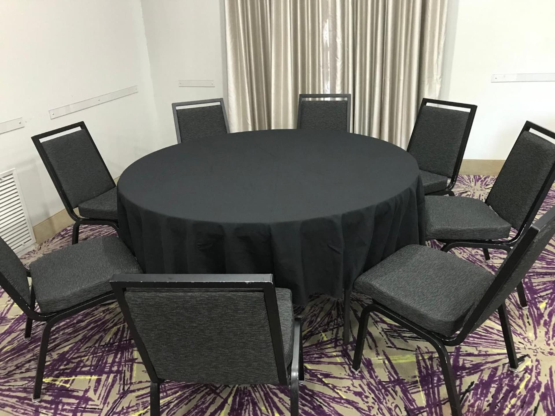 Holiday Inn Express & Suites Garland E - Lake Hubbard I30 by IHG gallery photo in Garland, TX — image 6