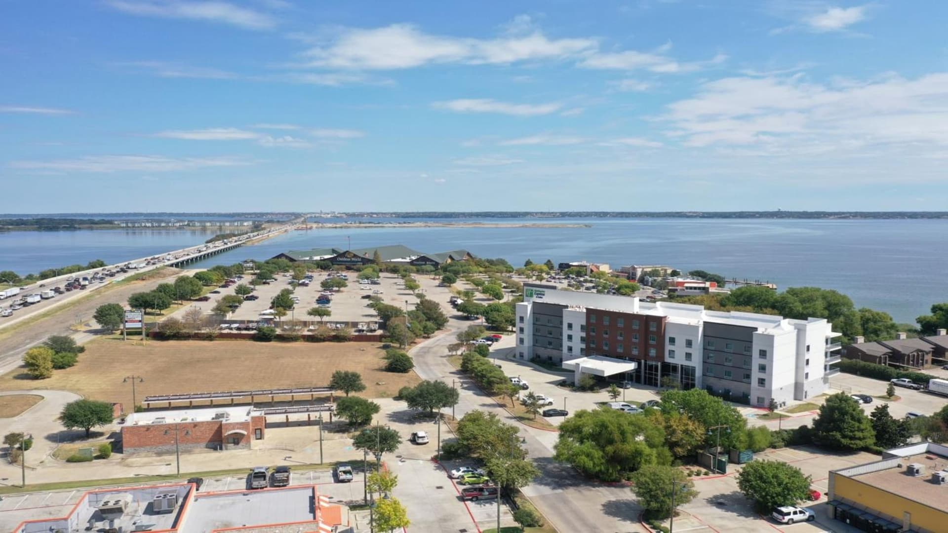 Holiday Inn Express & Suites Garland E - Lake Hubbard I30 by IHG gallery photo in Garland, TX — image 34