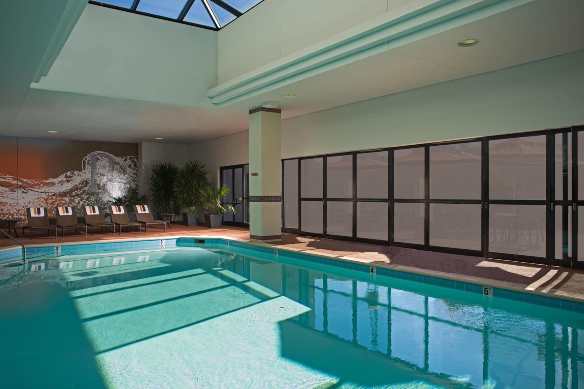 Renaissance Nashville Hotel interior in Nashville, TN — gallery photo 2