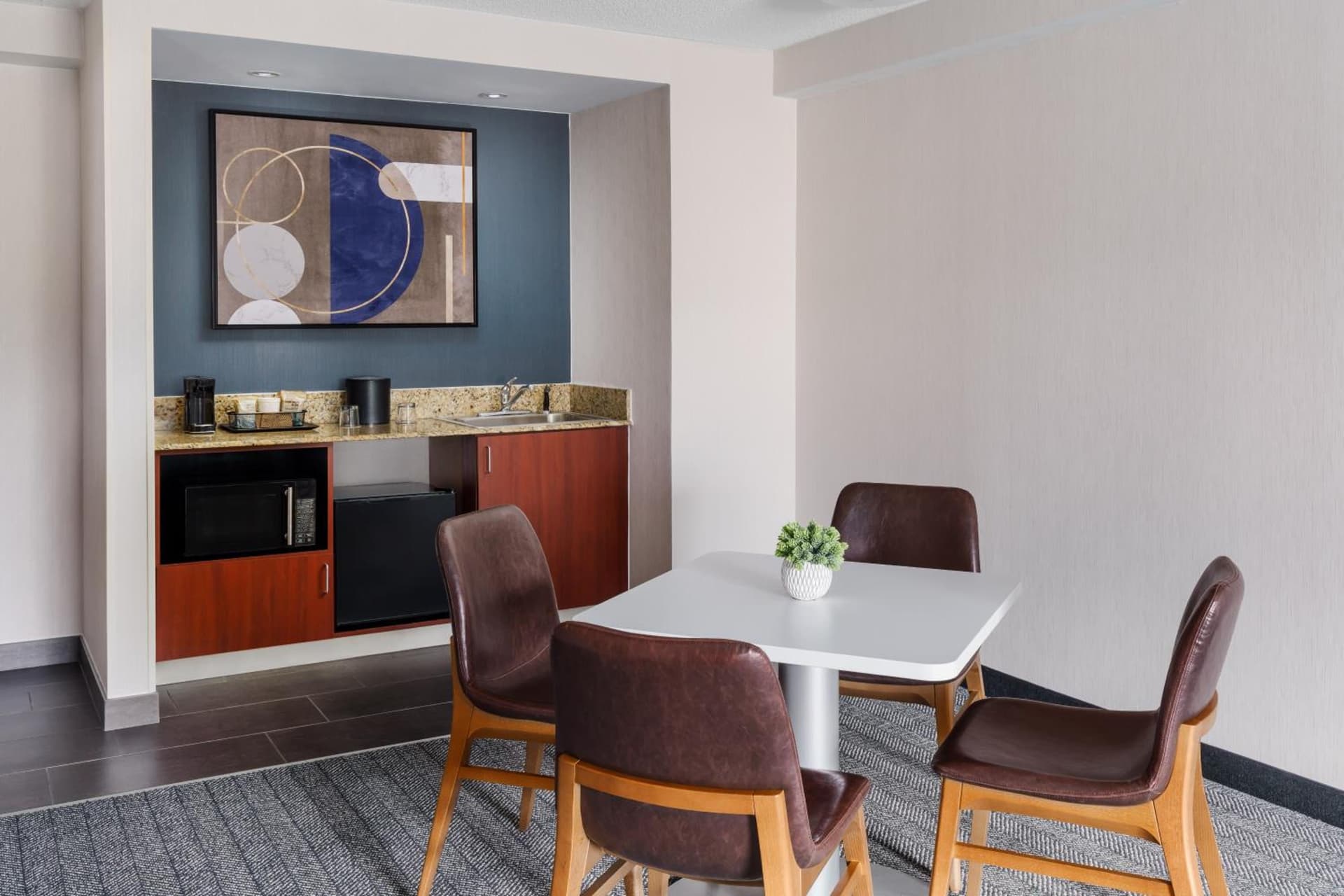 Courtyard by Marriott Manchester-Boston Regional Airport gallery photo in Manchester, NH — image 51