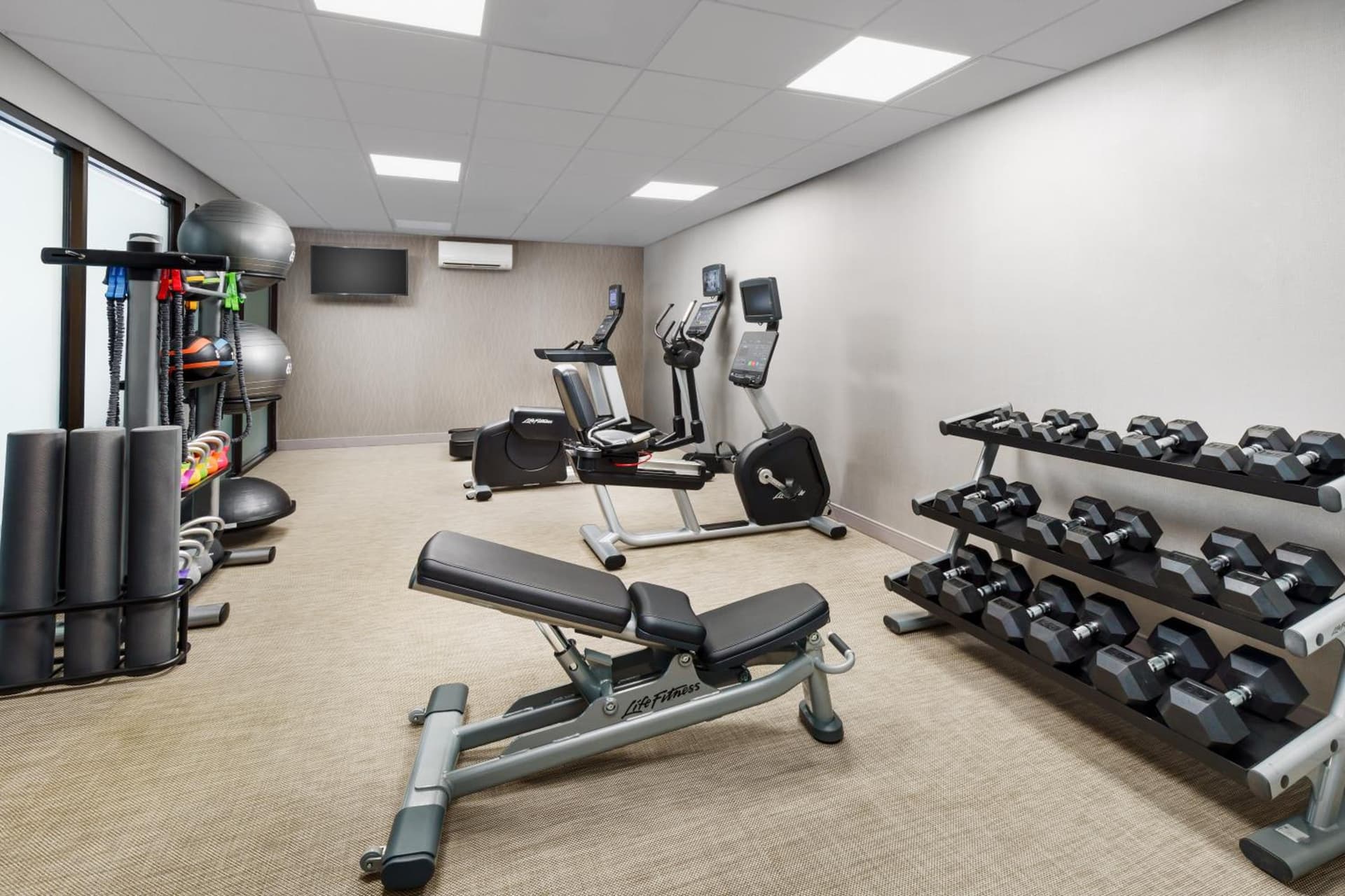 Courtyard by Marriott Manchester-Boston Regional Airport gallery photo in Manchester, NH — image 36
