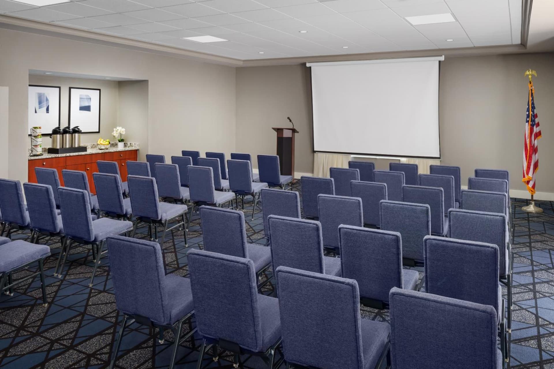 Courtyard by Marriott Manchester-Boston Regional Airport gallery photo in Manchester, NH — image 22