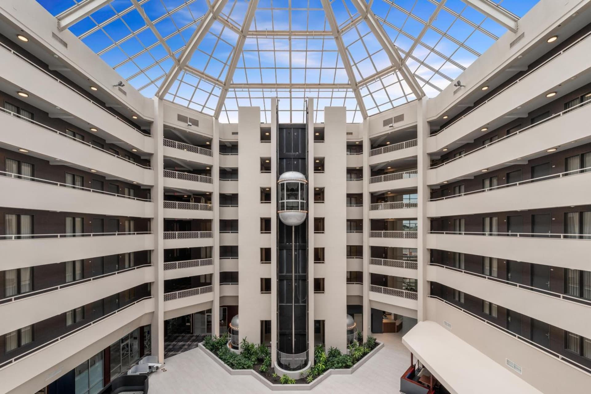 The Arlin, Arlington, a Tribute Portfolio Hotel gallery photo in Arlington, TX — image 8