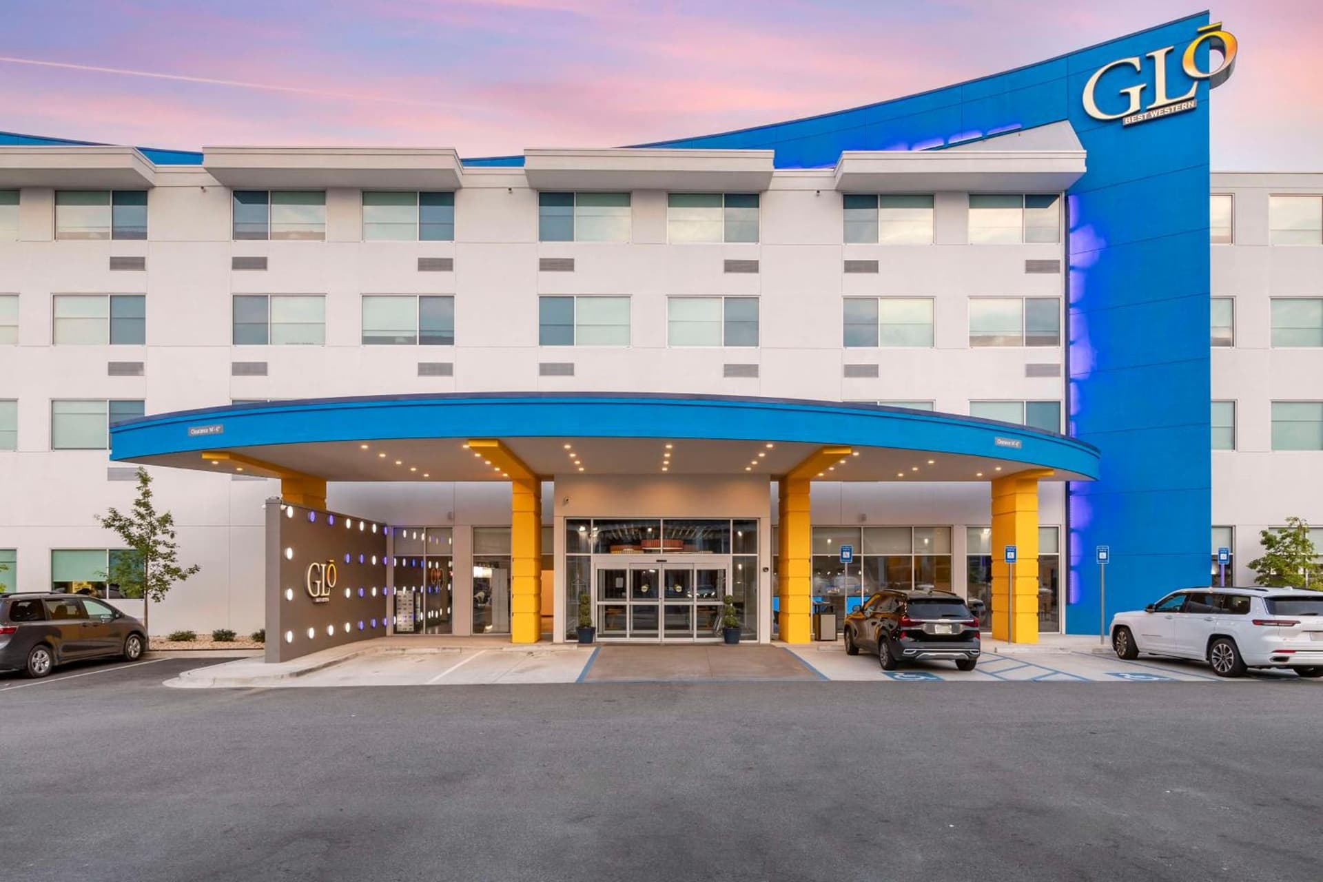 GLō Best Western Savannah-Gateway I-95 featured exterior or lobby in Savannah, GA — similar hotel
