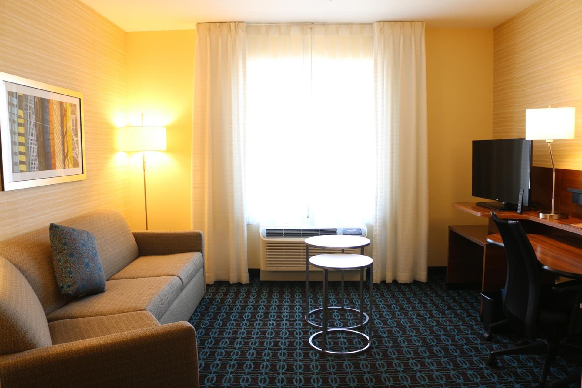 Fairfield Inn & Suites by Marriott Dallas Plano North interior in Plano, TX — gallery photo 2