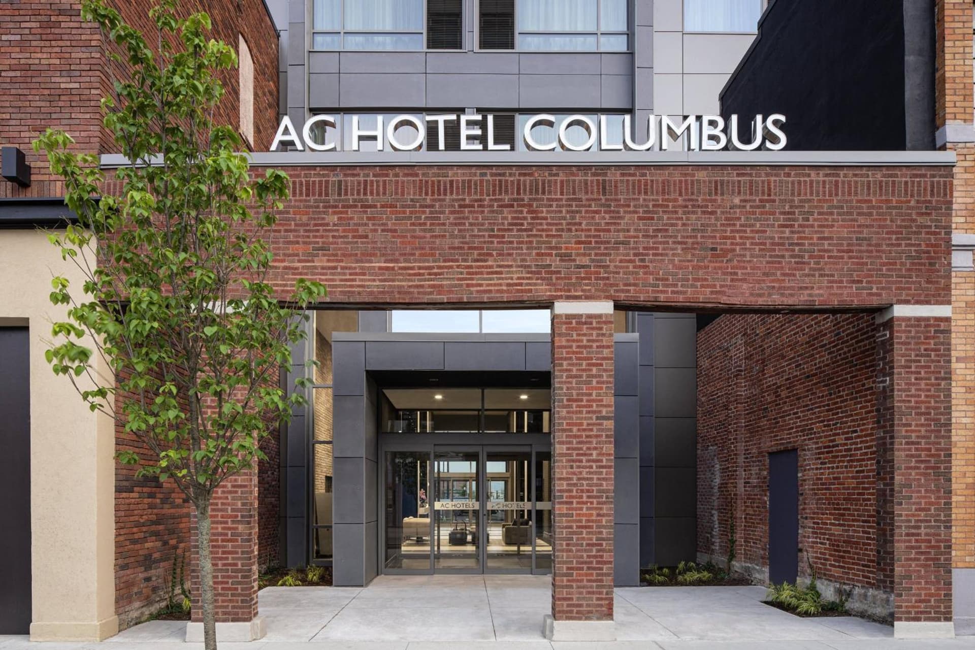 AC Hotel by Marriott Columbus Downtown interior in Columbus, OH — gallery photo 2