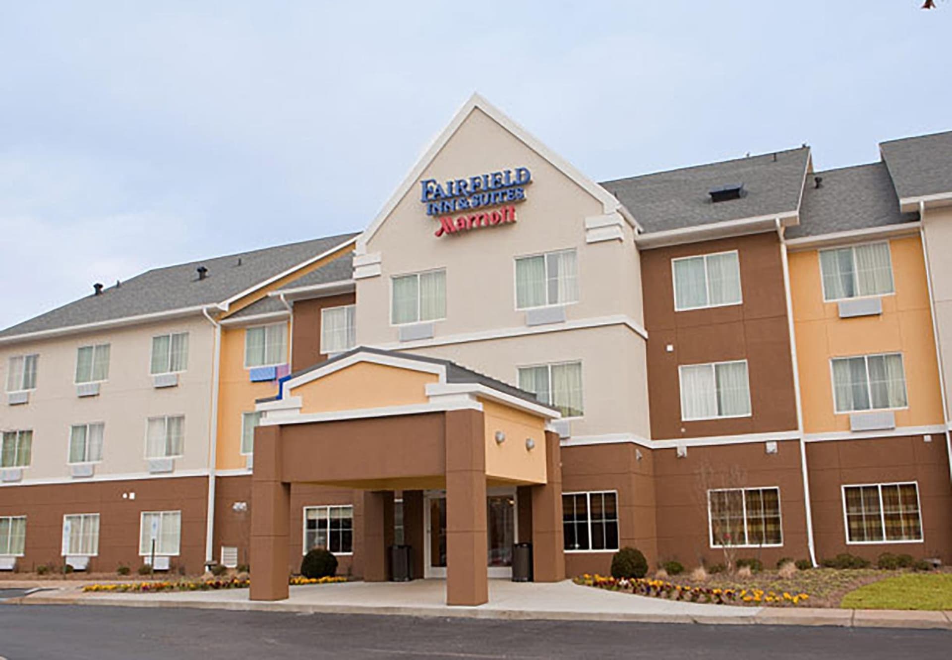 Fairfield Inn & Suites by Marriott Memphis East Galleria featured exterior or lobby in Memphis, TN — similar hotel