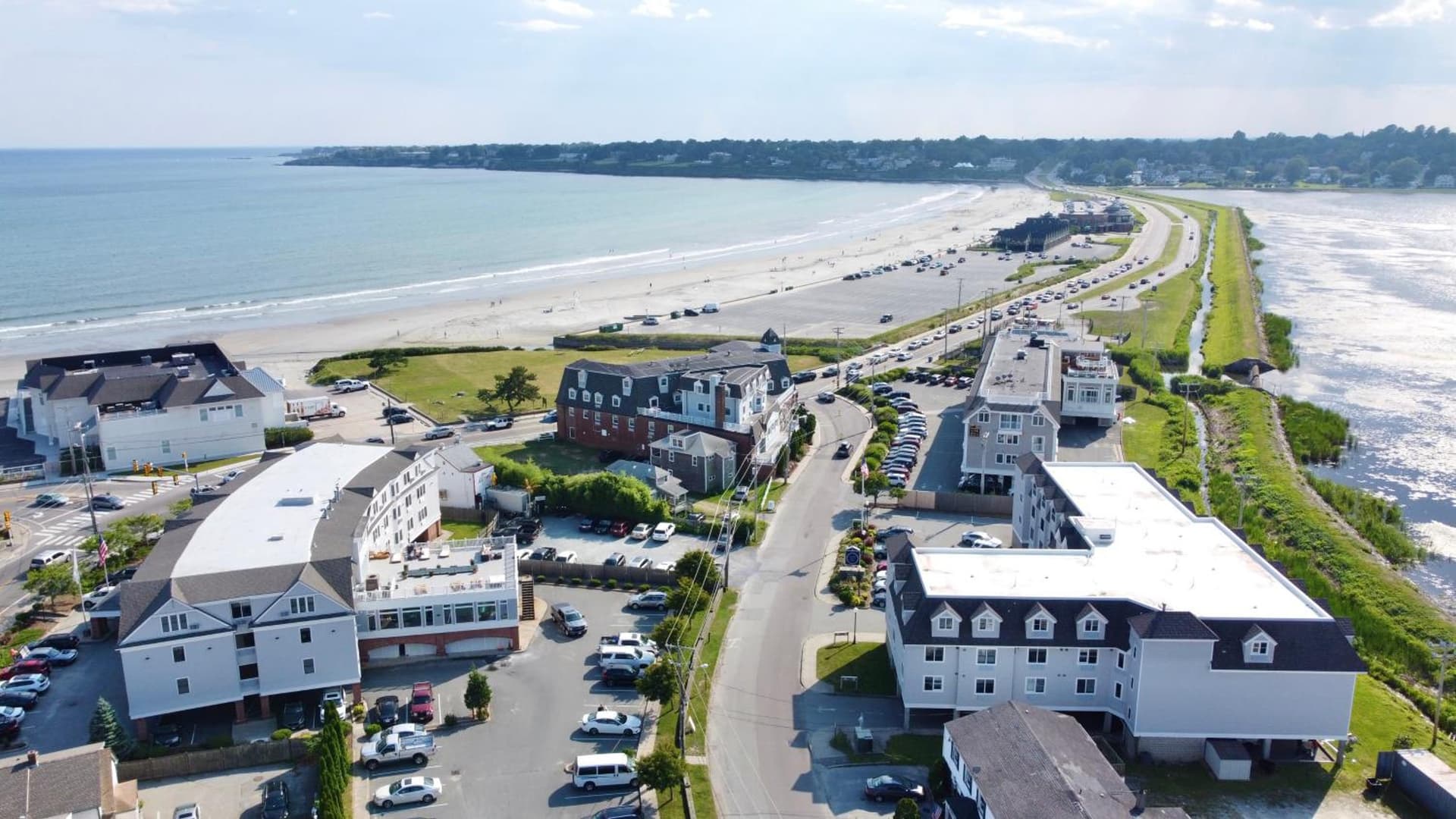 Atlantic Beach Hotel Newport property views in Middletown, RI — gallery photo 3