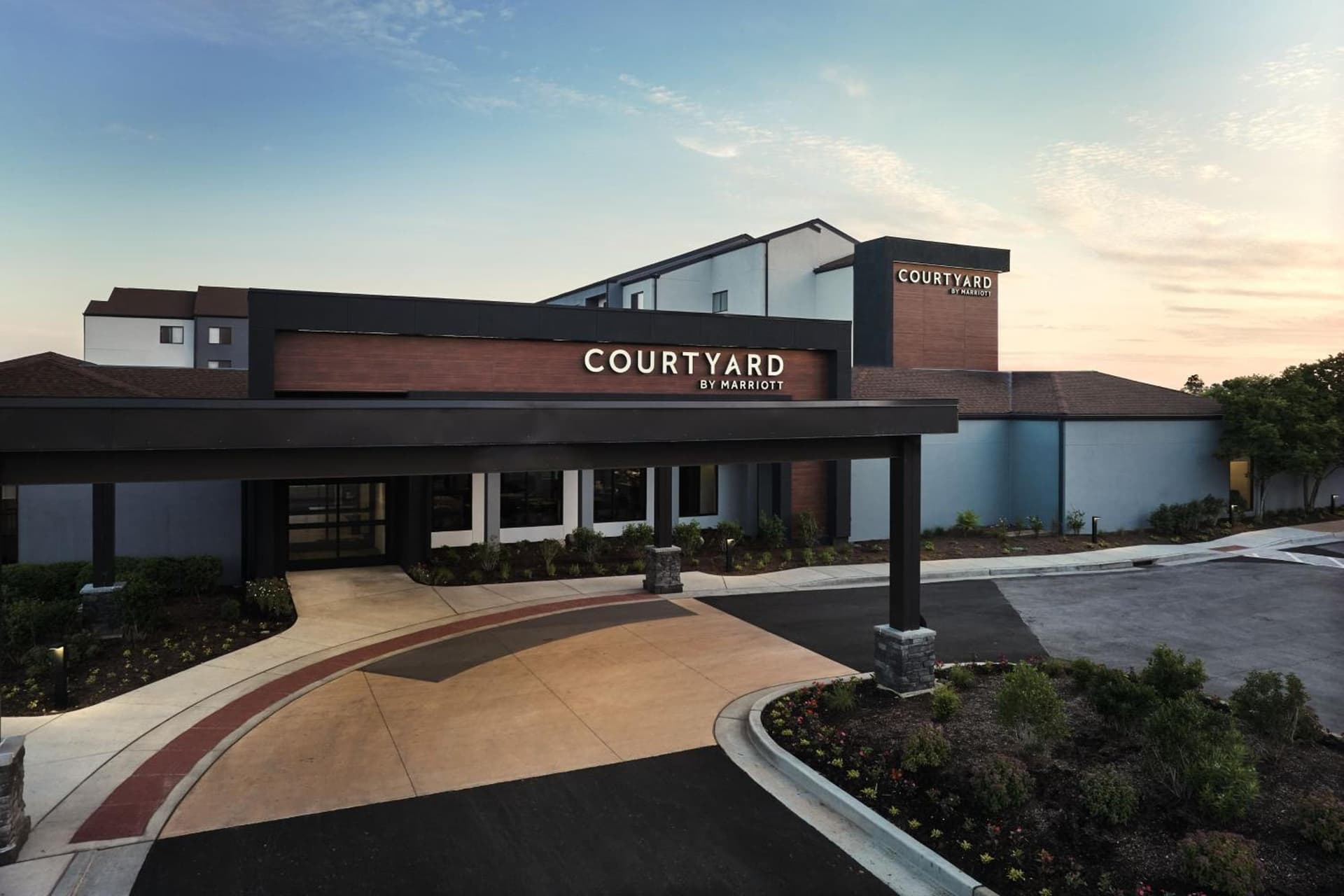 Courtyard by Marriott St. Louis Downtown West property views in Saint Louis, MO — gallery photo 3