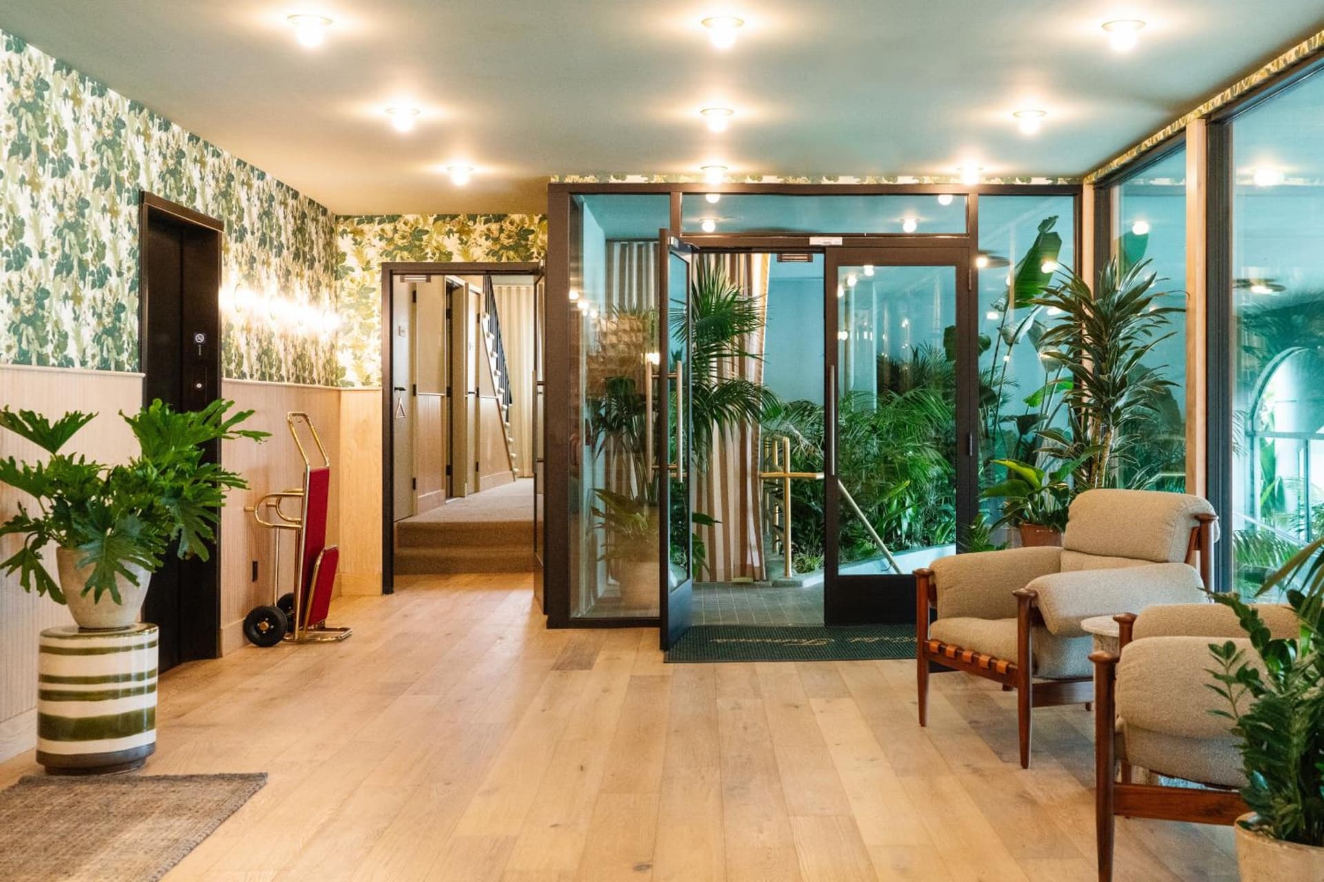 Palihotel Hollywood near Universal Studios gallery photo in Los Angeles, CA — image 58