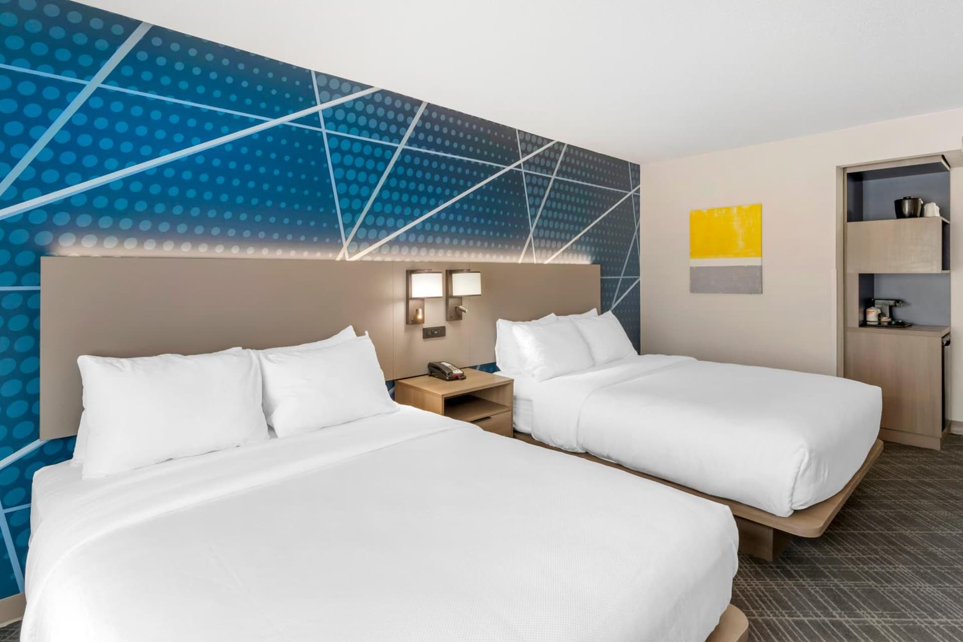 Comfort Inn & Suites Hampton near Coliseum gallery photo in Hampton, VA — image 22