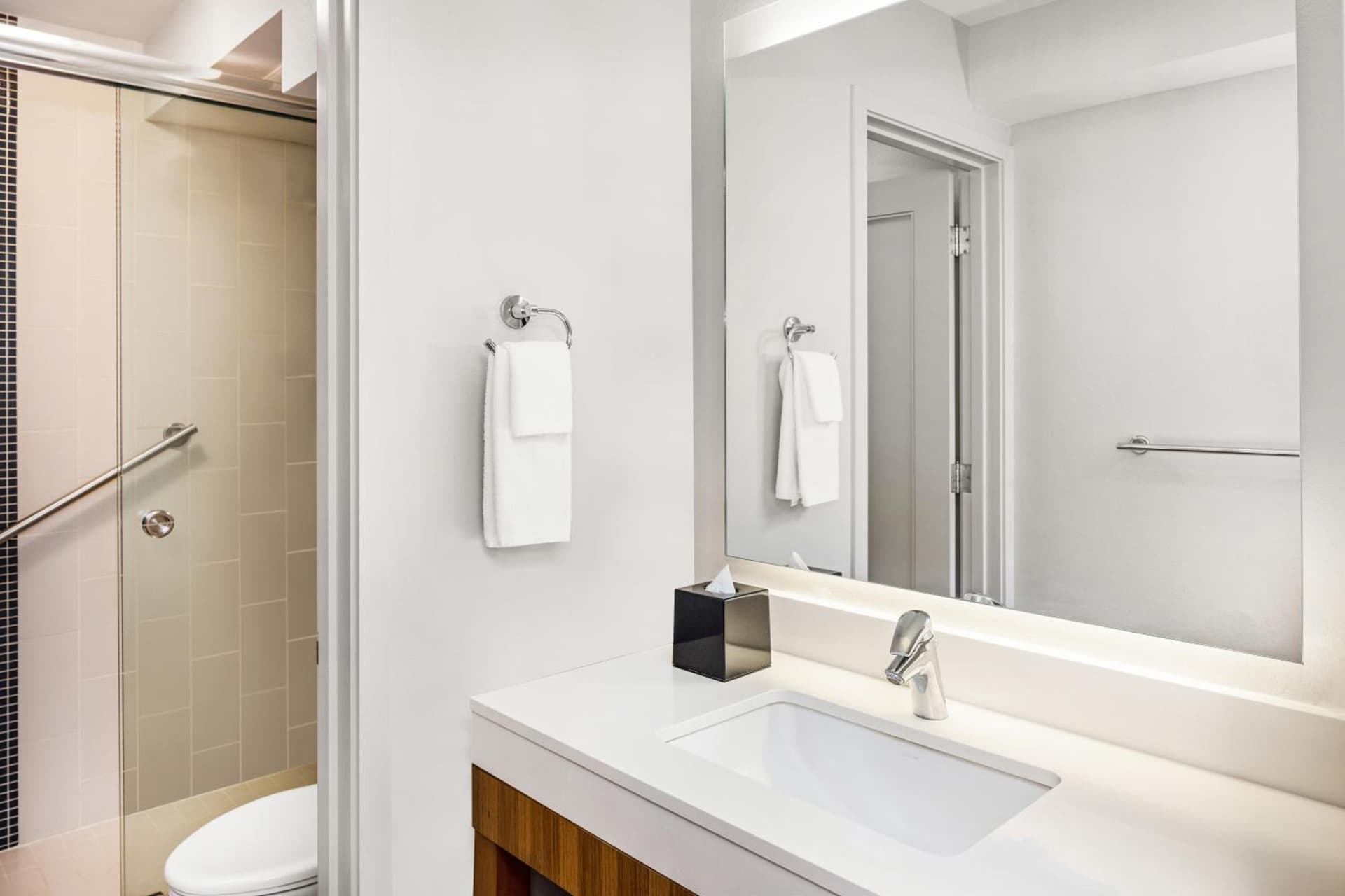 Hyatt Place Waikiki Beach gallery photo in Honolulu, HI — image 16