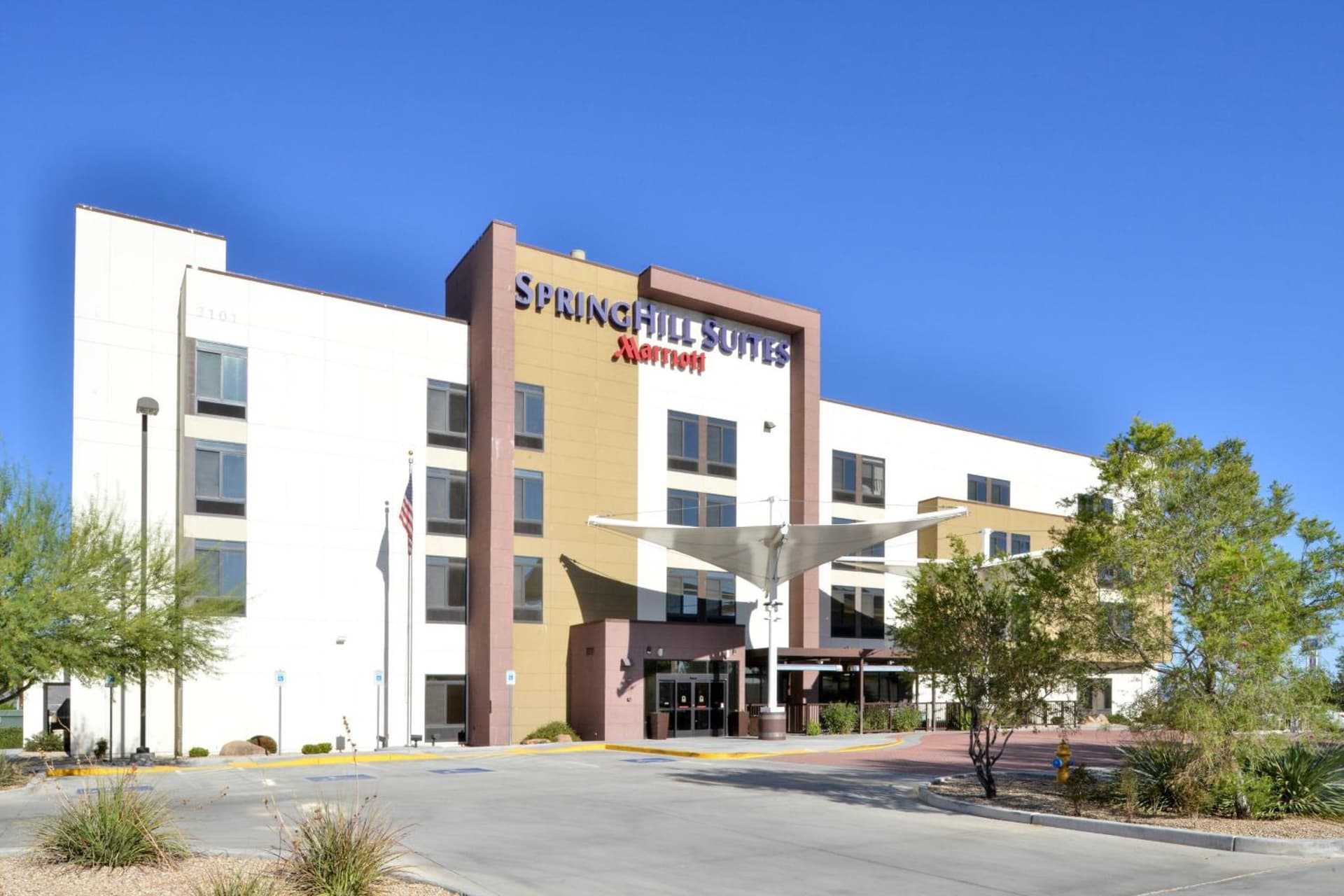 SpringHill Suites Kingman Route 66 interior in Kingman, AZ — gallery photo 2