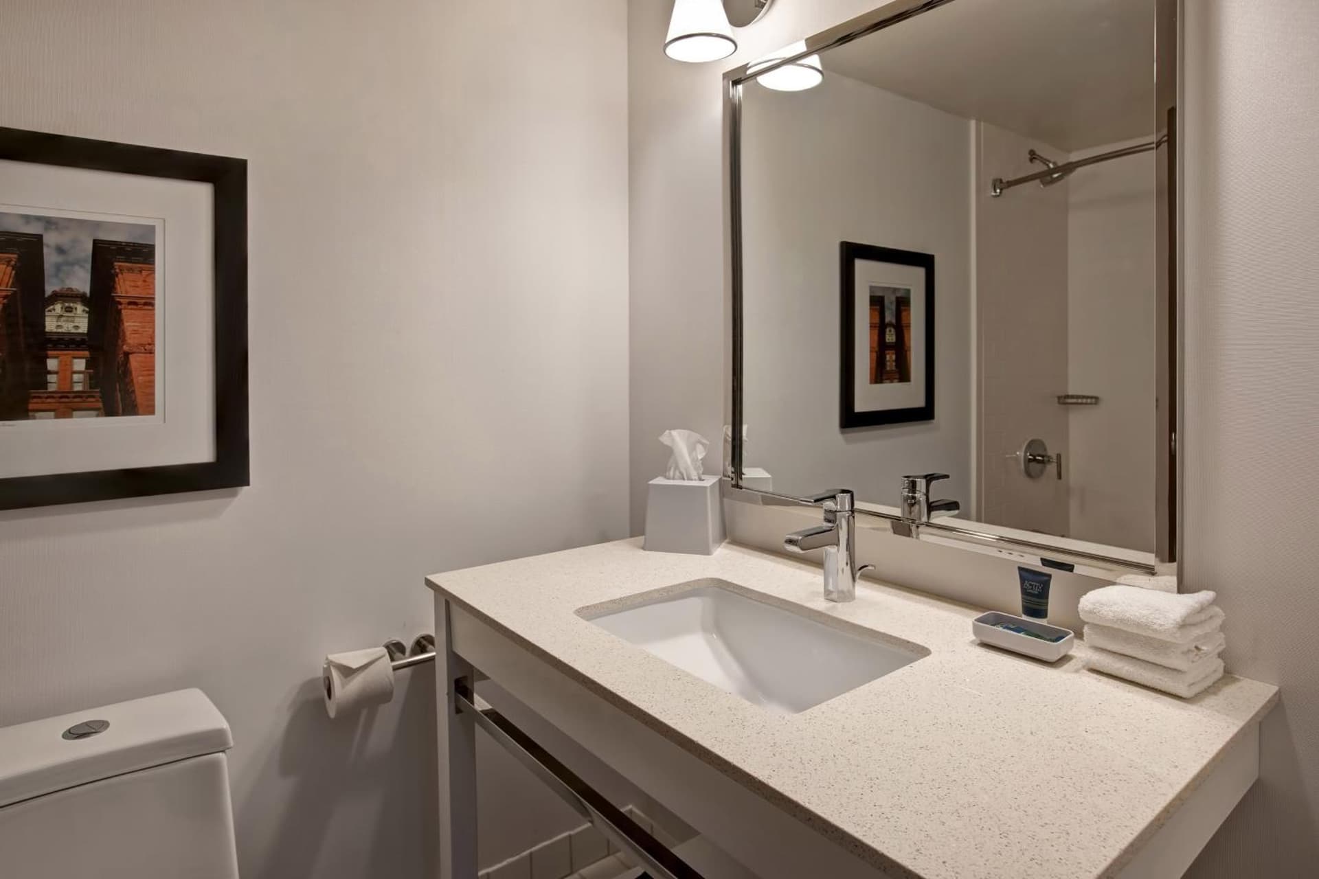 Four Points by Sheraton Peoria gallery photo in Peoria, IL — image 50