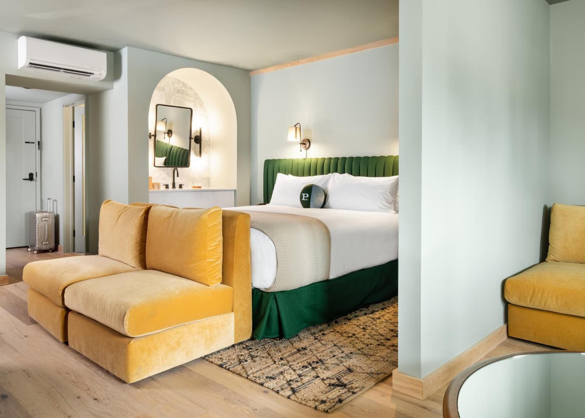 Palihotel Hollywood near Universal Studios interior in Los Angeles, CA — gallery photo 2