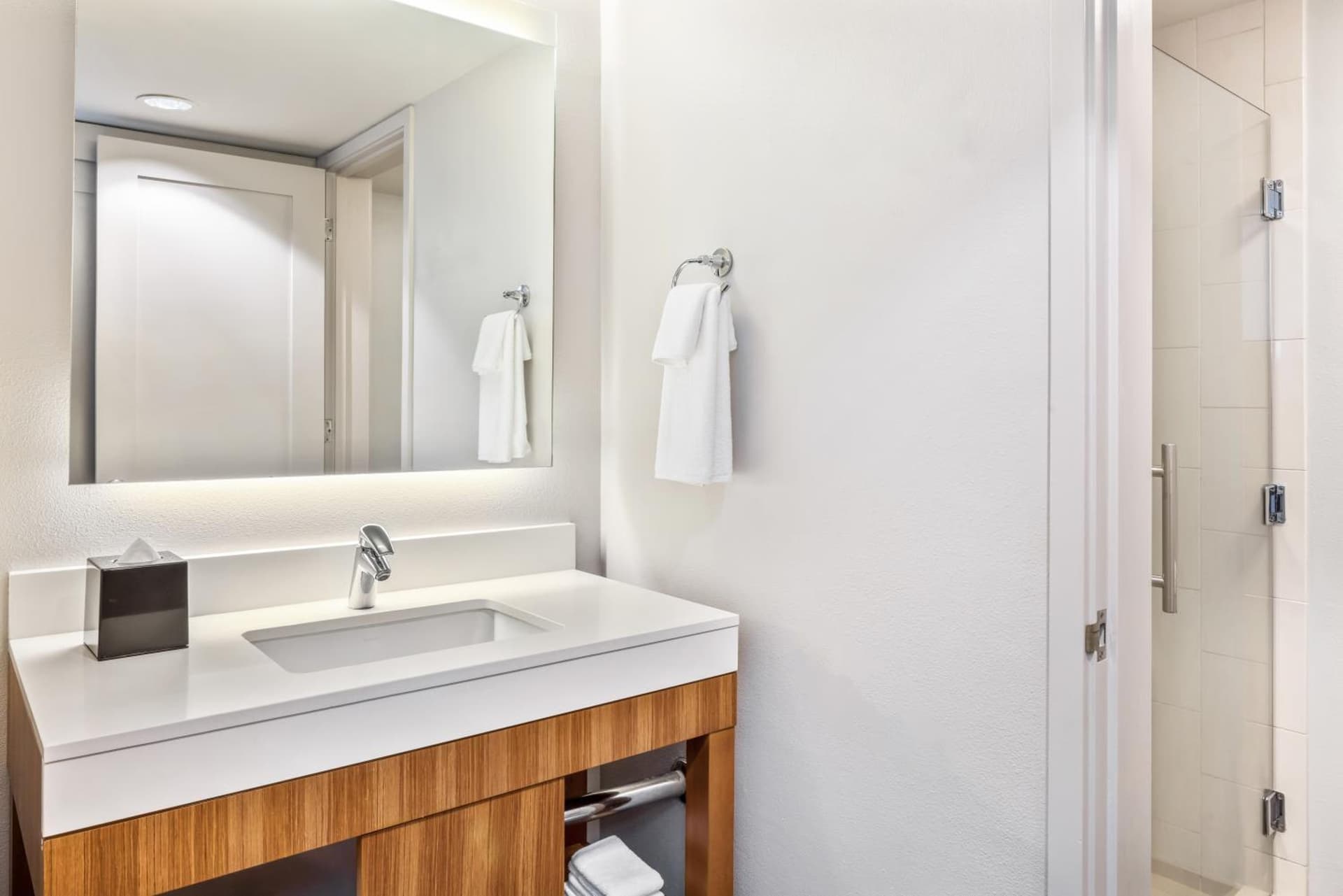 Hyatt Place Waikiki Beach gallery photo in Honolulu, HI — image 137