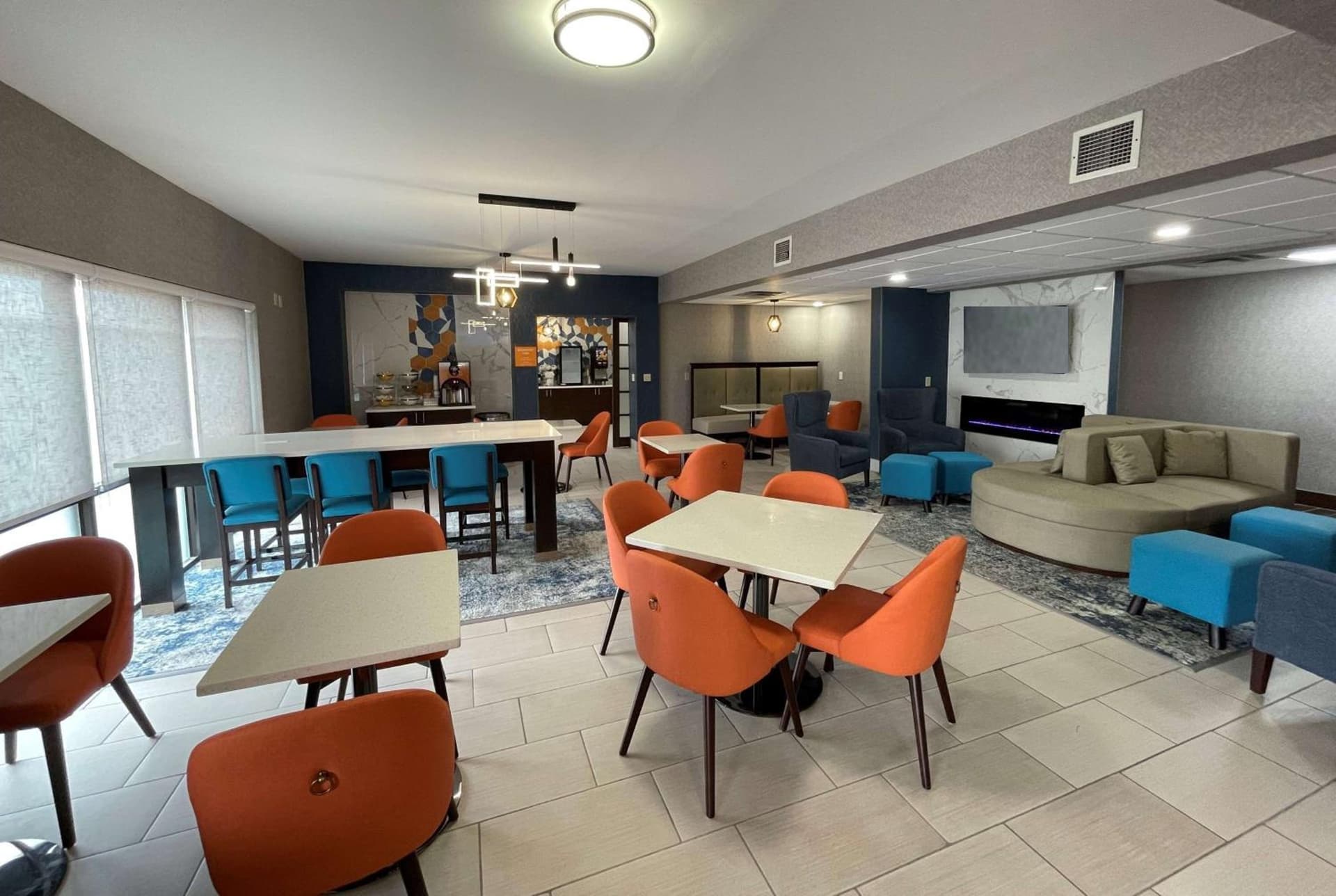 La Quinta Inn & Suites by Wyndham Fayetteville I-95 gallery photo in Fayetteville, NC — image 31