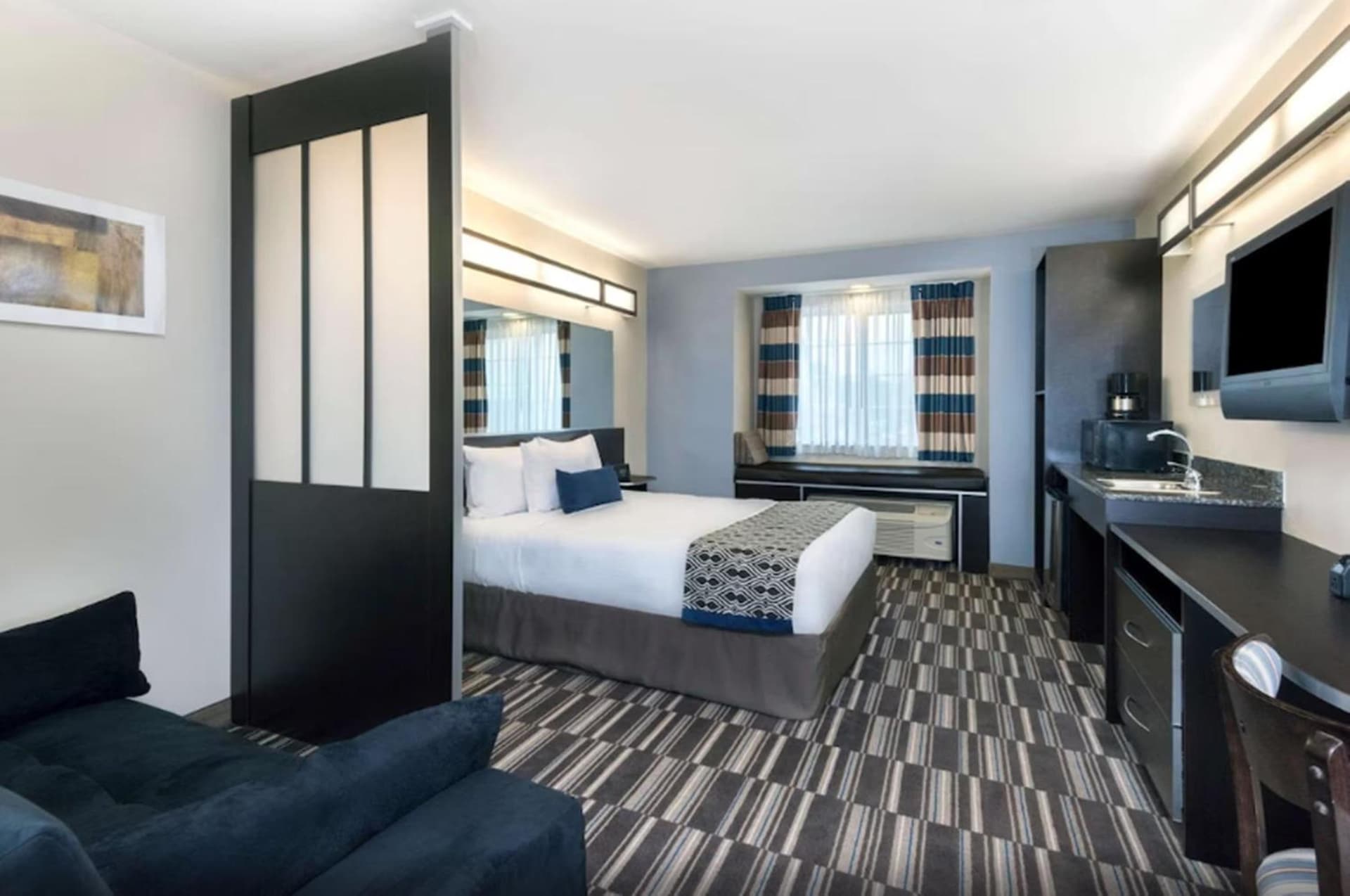 Microtel Inn and Suites Baton Rouge Airport gallery photo in Baton Rouge, LA — image 5