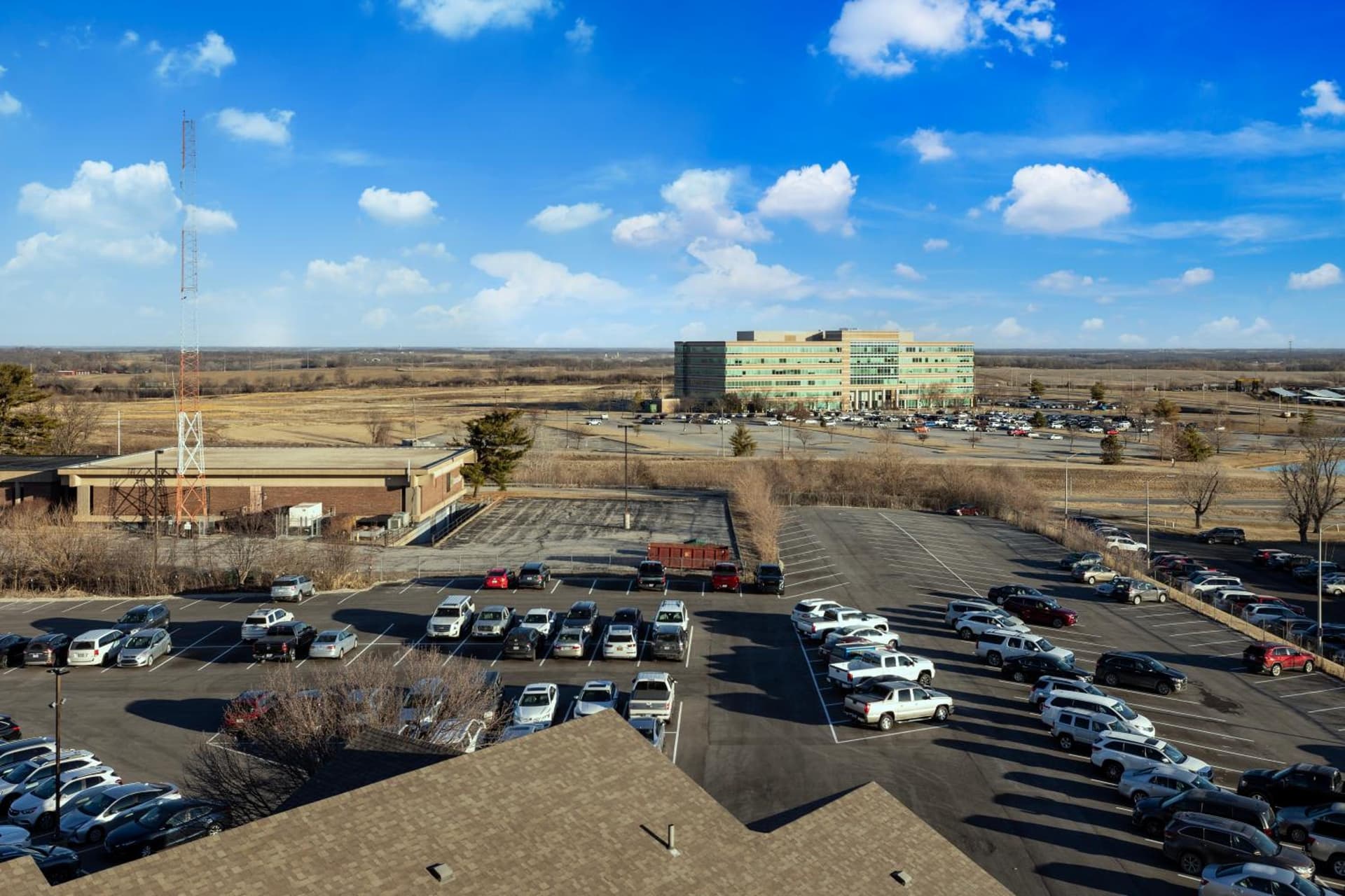 Orangewood Inn & Suites Kansas City Airport gallery photo in Kansas City, KS — image 62