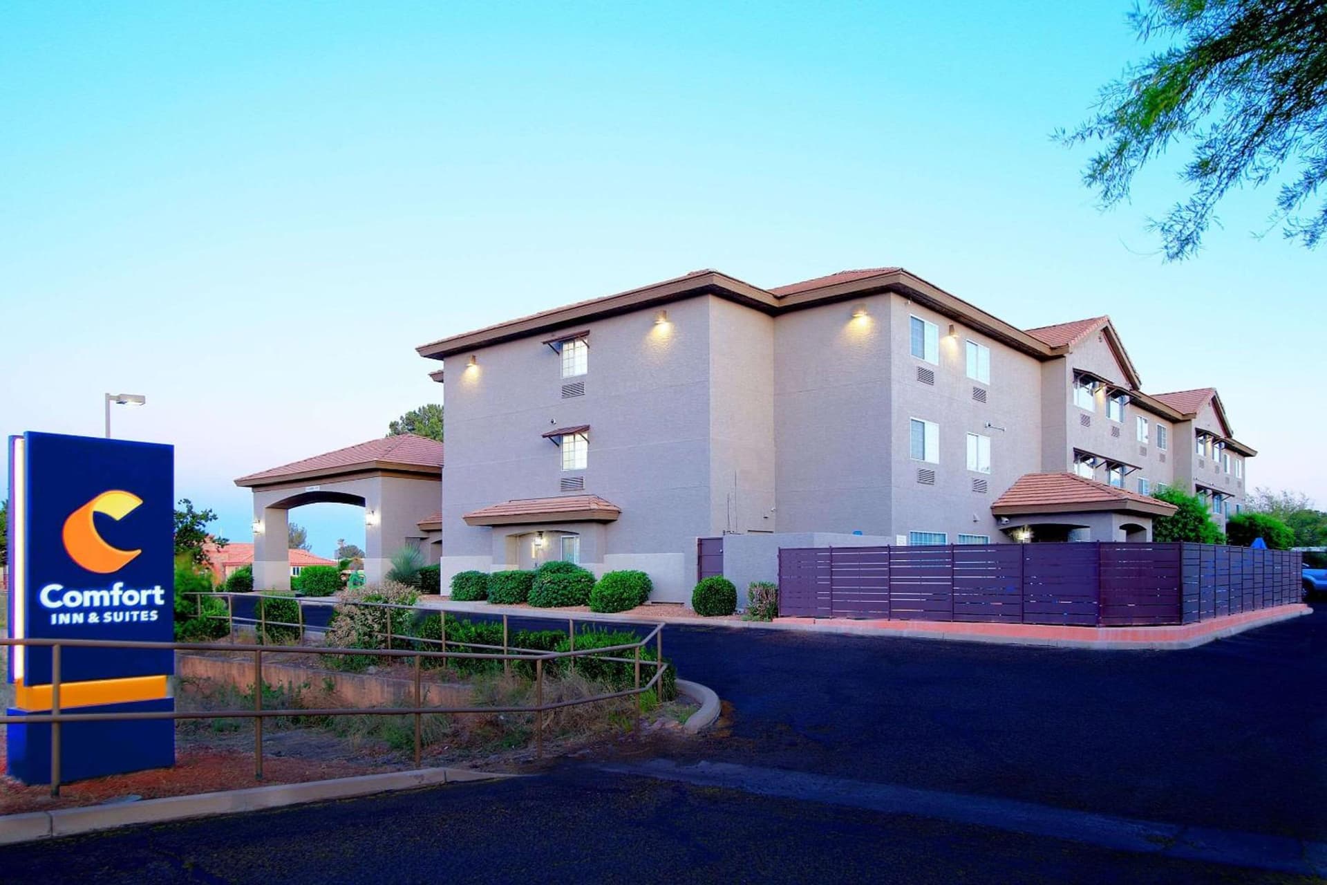 Comfort Inn & Suites Sierra Vista near Ft Huachuca interior in Sierra Vista, AZ — gallery photo 2