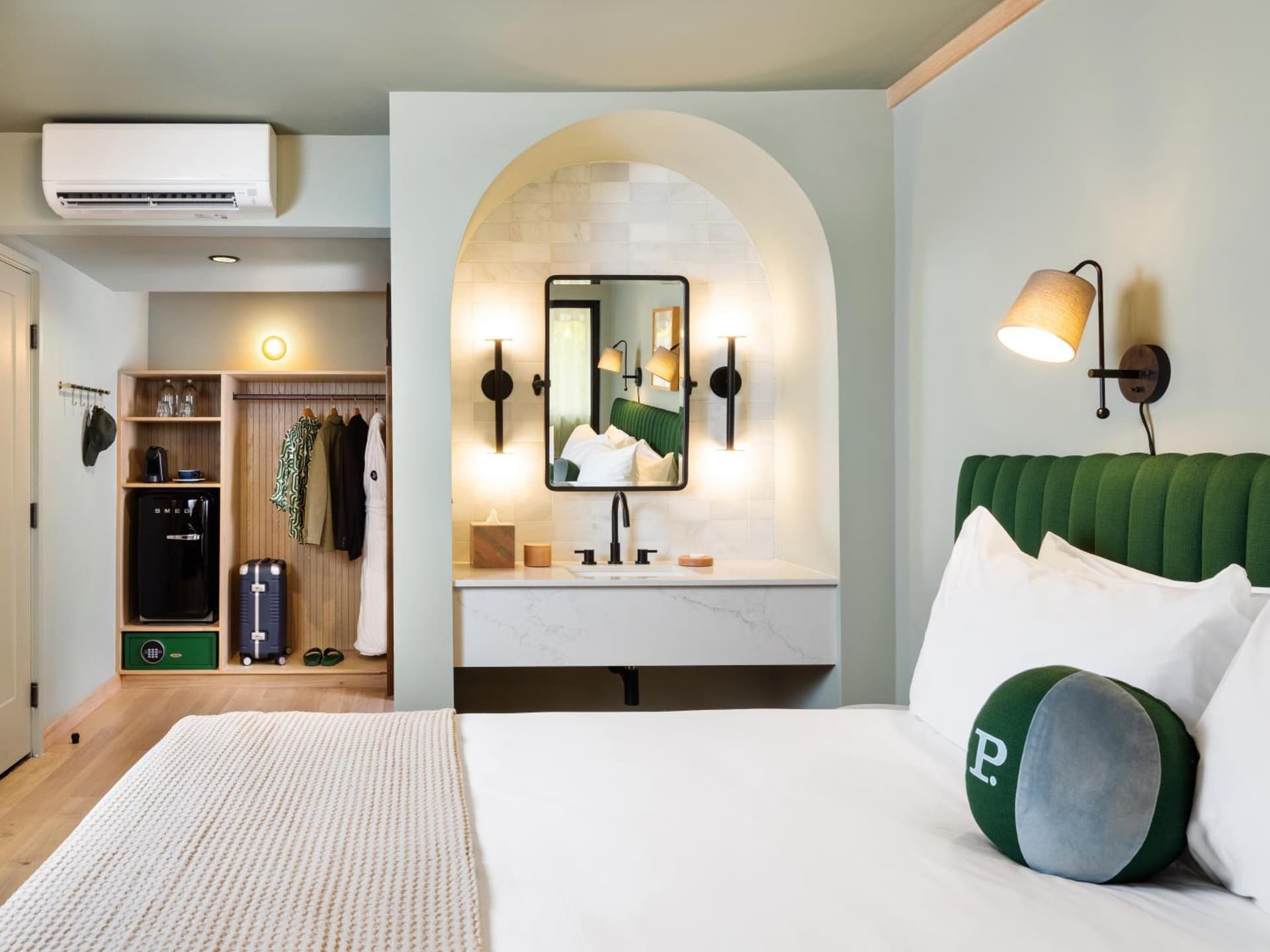 Palihotel Hollywood near Universal Studios gallery photo in Los Angeles, CA — image 32