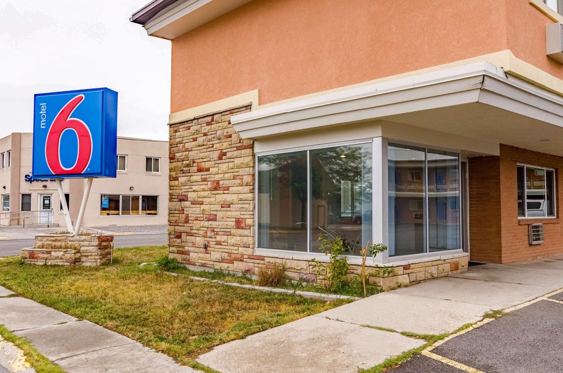 Motel 6 Riverton WY interior in Riverton, WY — gallery photo 2