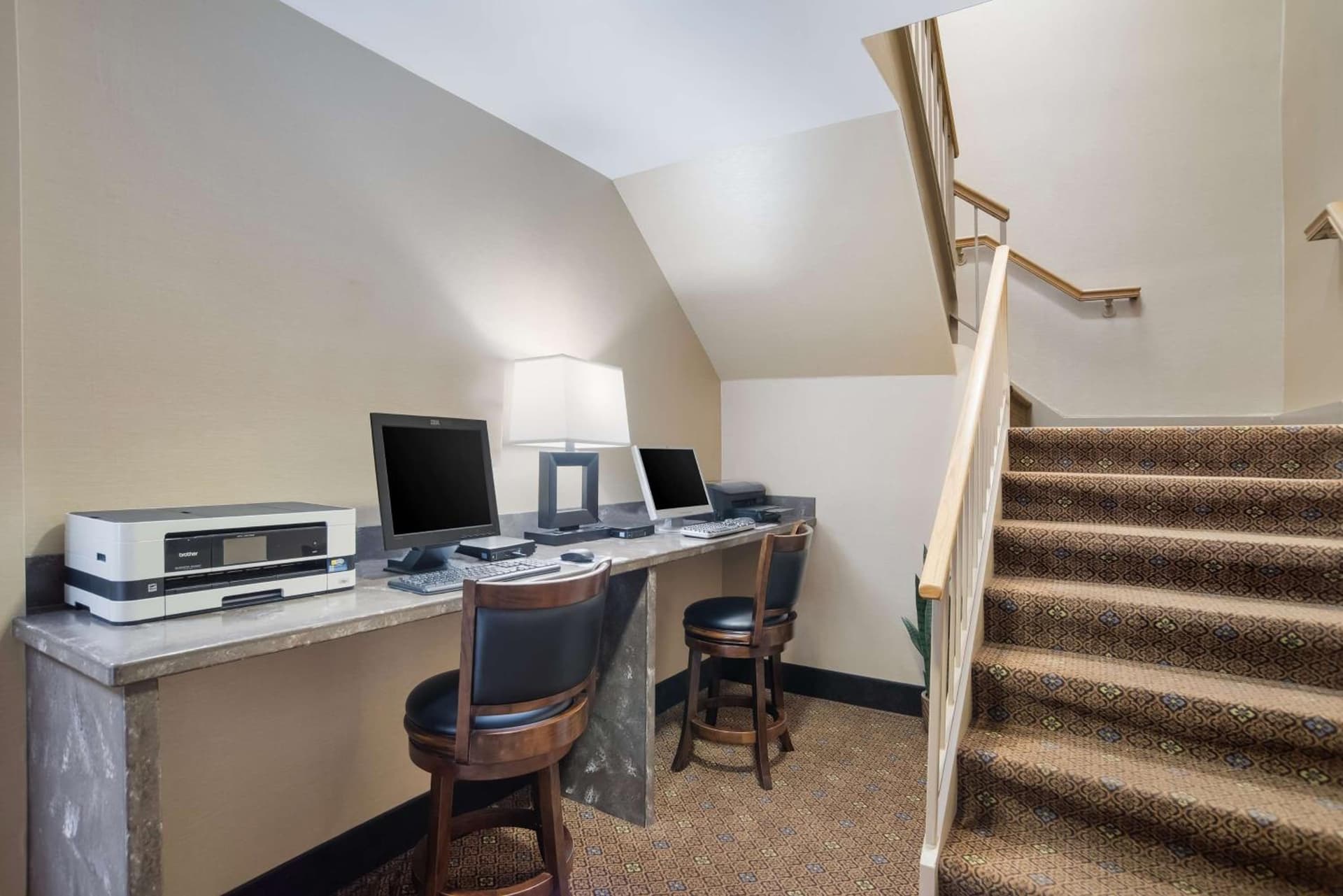 SureStay Plus by Best Western Elizabethtown Lancaster gallery photo in Elizabethtown, PA — image 35