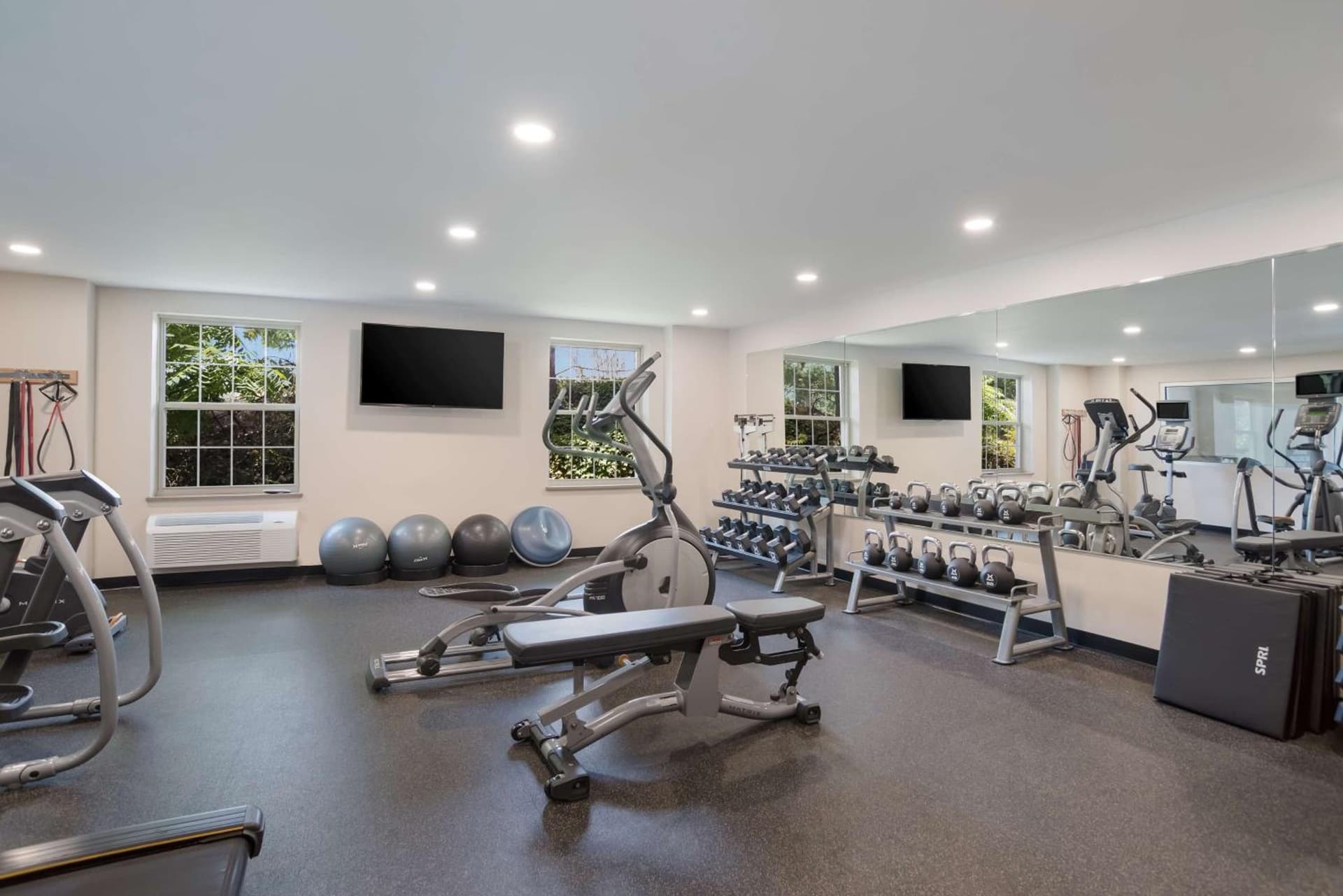 SureStay Plus by Best Western Elizabethtown Lancaster gallery photo in Elizabethtown, PA — image 45