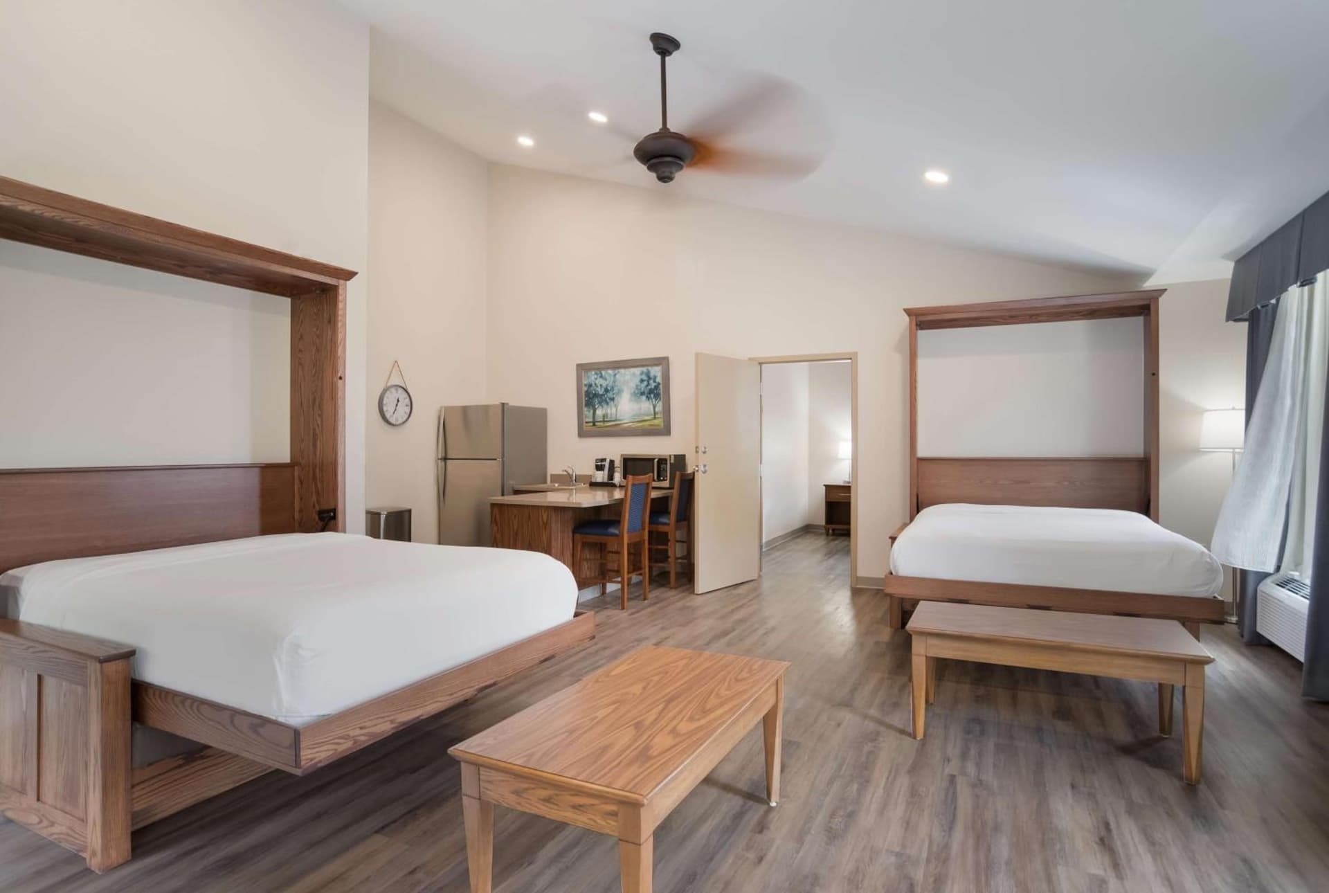 SureStay Plus by Best Western Elizabethtown Lancaster gallery photo in Elizabethtown, PA — image 16