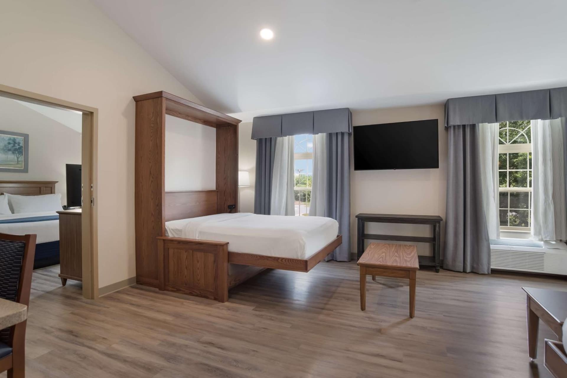 SureStay Plus by Best Western Elizabethtown Lancaster gallery photo in Elizabethtown, PA — image 18